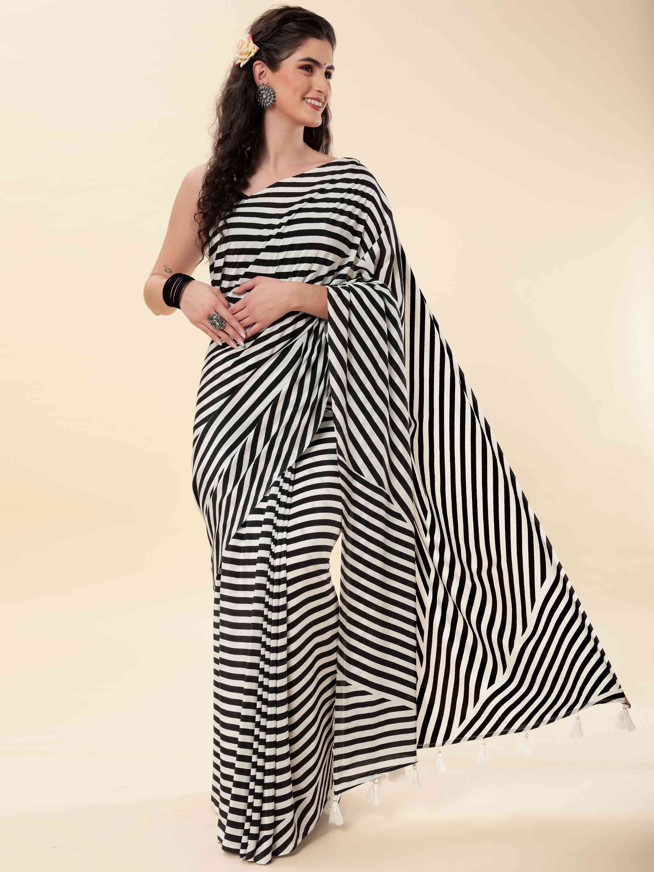 NATURAL CREPE STRIPPED MONOCHROME SAREE