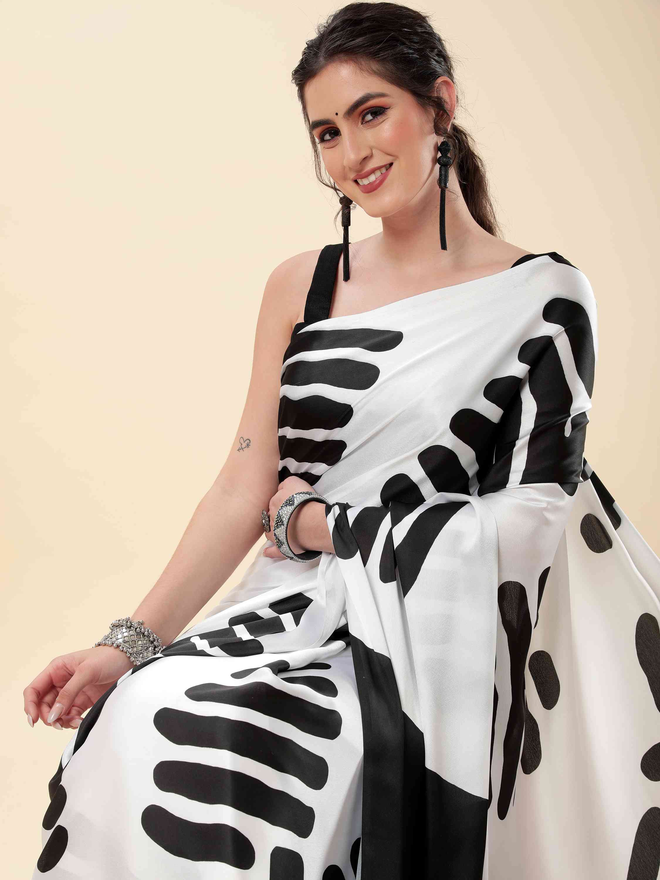MODAL SATIN MONOCHROME GEOMETRIC PRINT LIVA SAREE