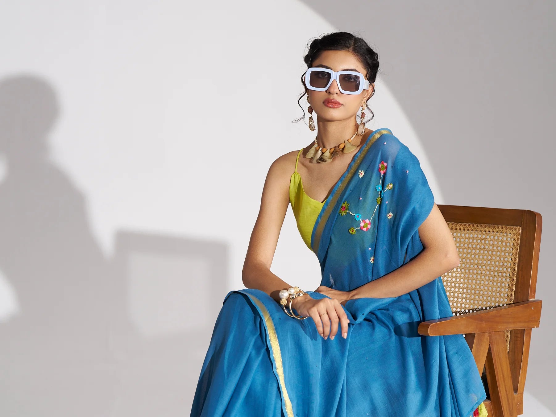 VISCOSE MUL VIRGO CELESTIAL HAND EMBROIDERED SAREE WITH BLOUSE