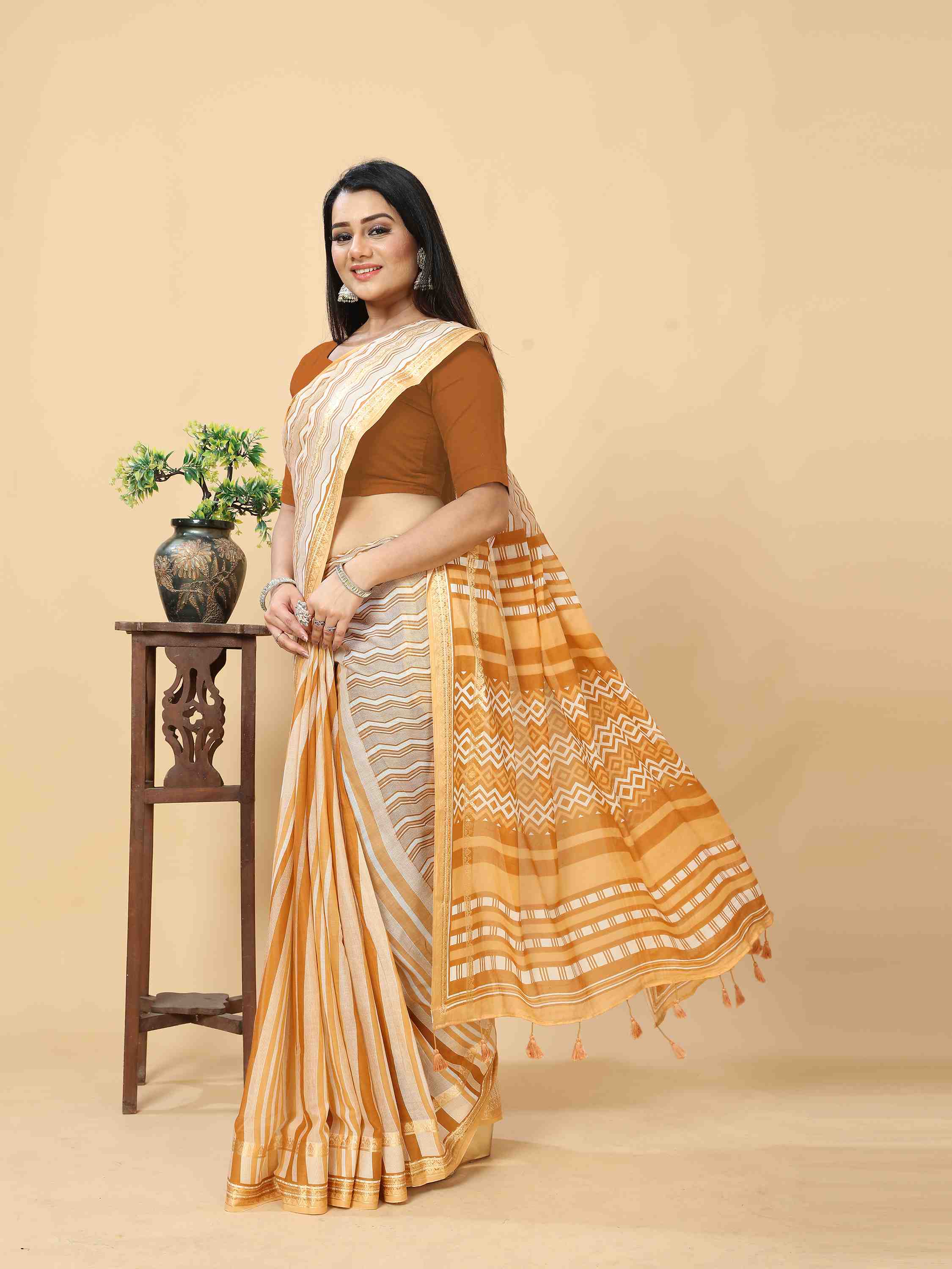 BROWN VISCOSE MUL CONTEMPORARY PRINTED LIVA SAREE