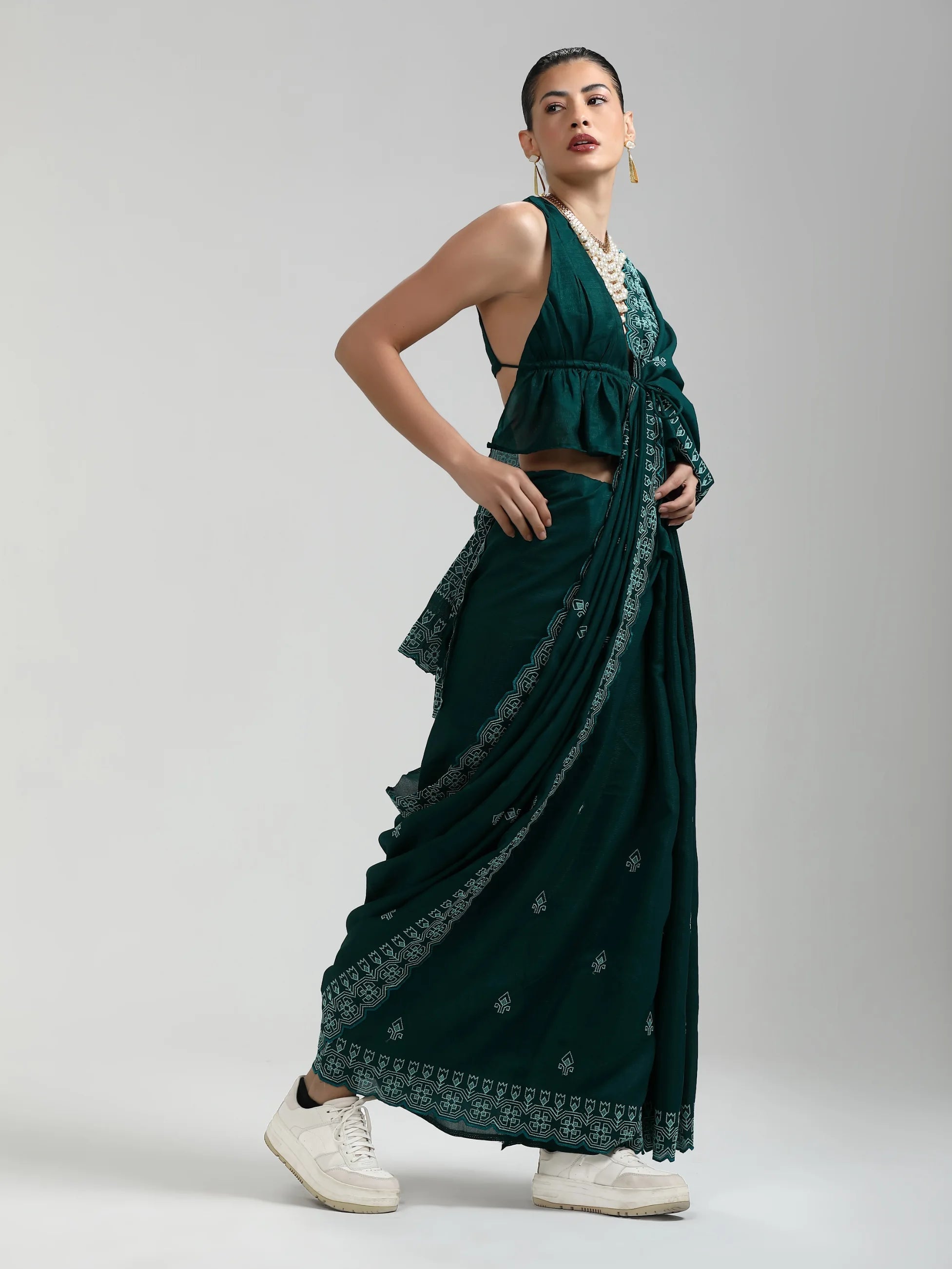 BOTTLE GREEN TITANIUM ART SILK KANTHA EMBROIDERY SAREE