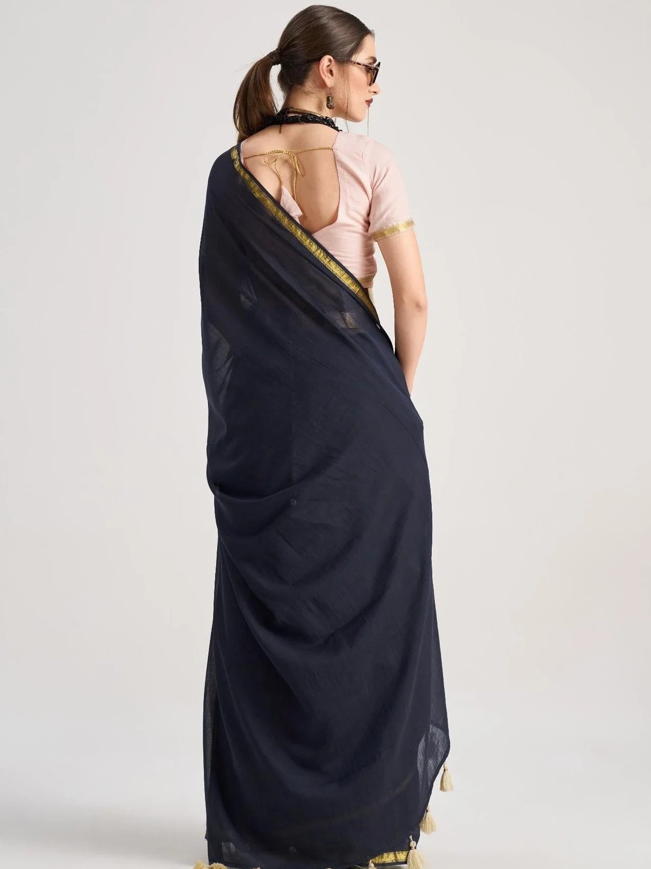CHARCOAL BLACK MULMUL COTTON LIVA SOLID SAREE