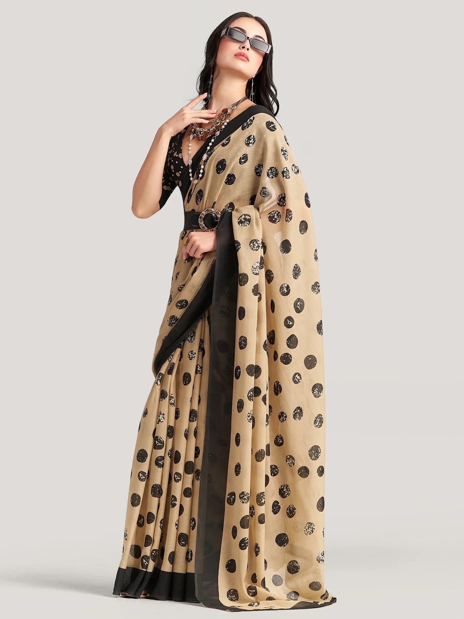 CHIKOO BROWN VISCOSE MUL LIVA DIGITAL PRINTED SAREE