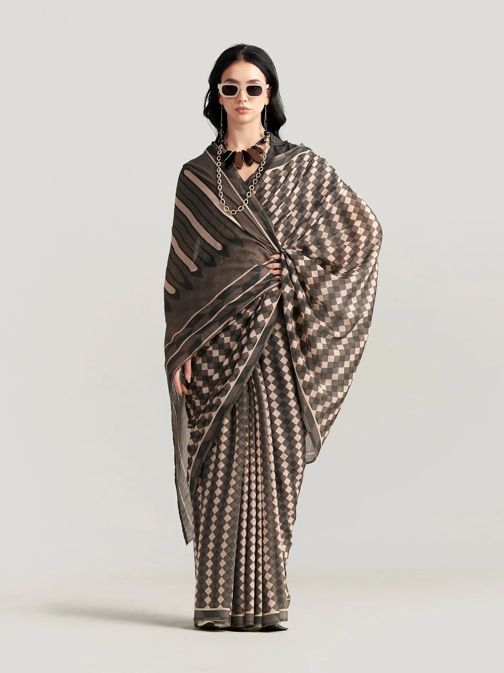 COFFEE BROWN VISCOSE MUL LIVA DIGITAL PRINTED SAREE