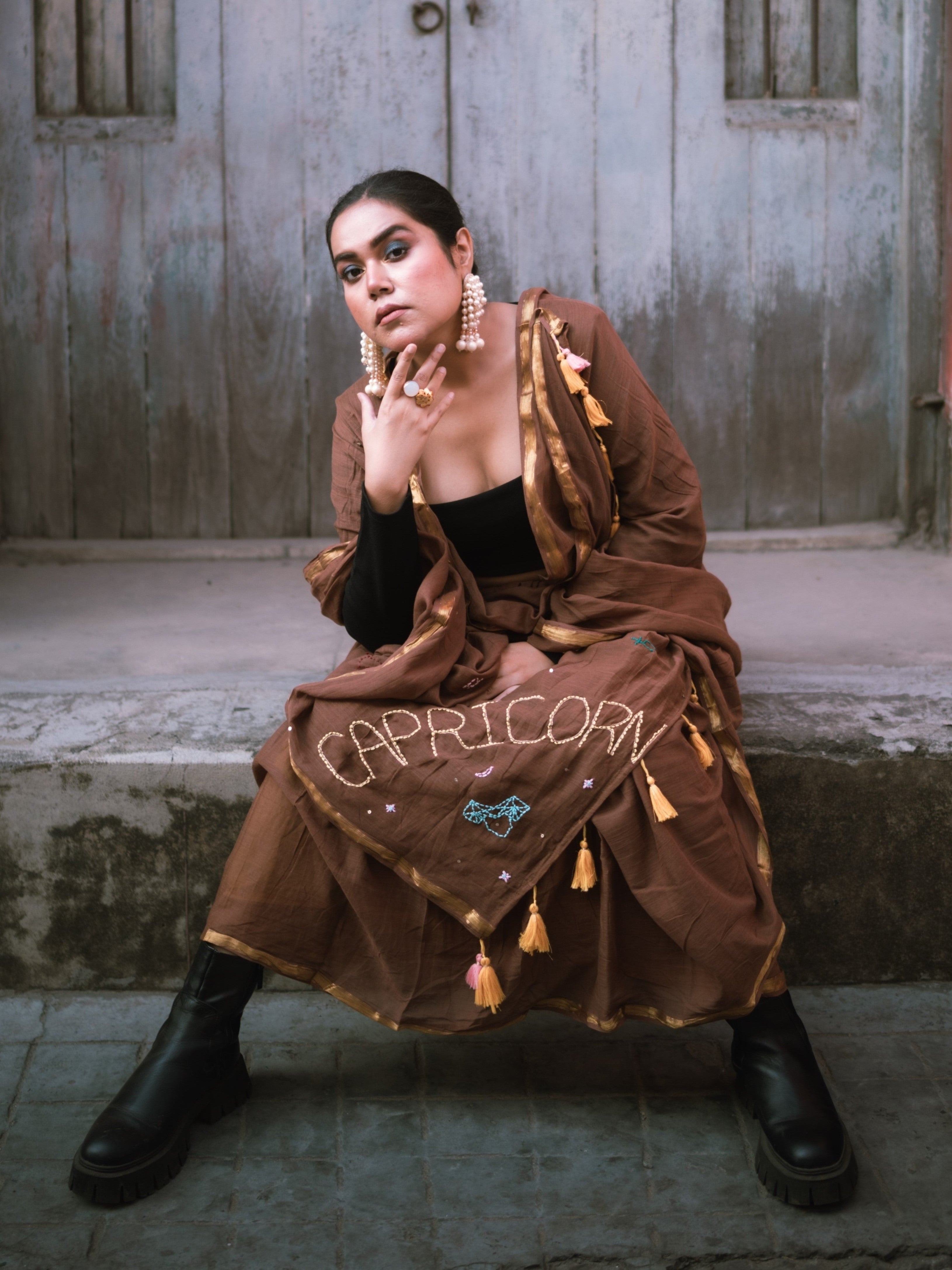 ISHITA DEBBATH IN VISCOSE MUL CAPRICORN VEDIC ZODIAC HAND EMBROIDERED SAREE