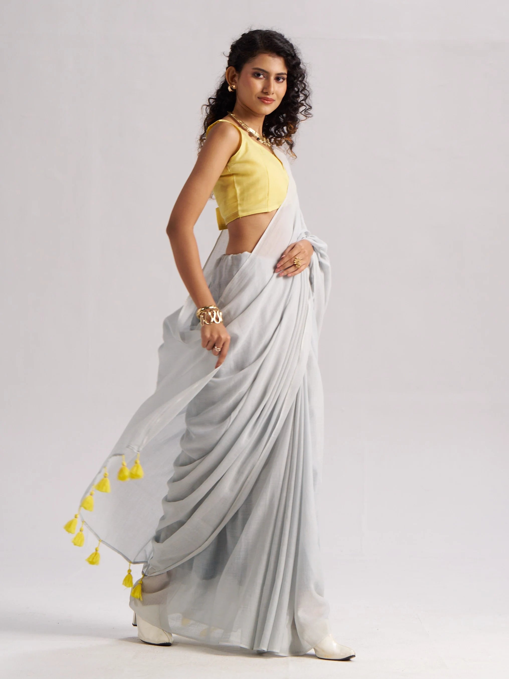 LIGHT GRAY VISCOSE MUL LIVA SOLID SAREE