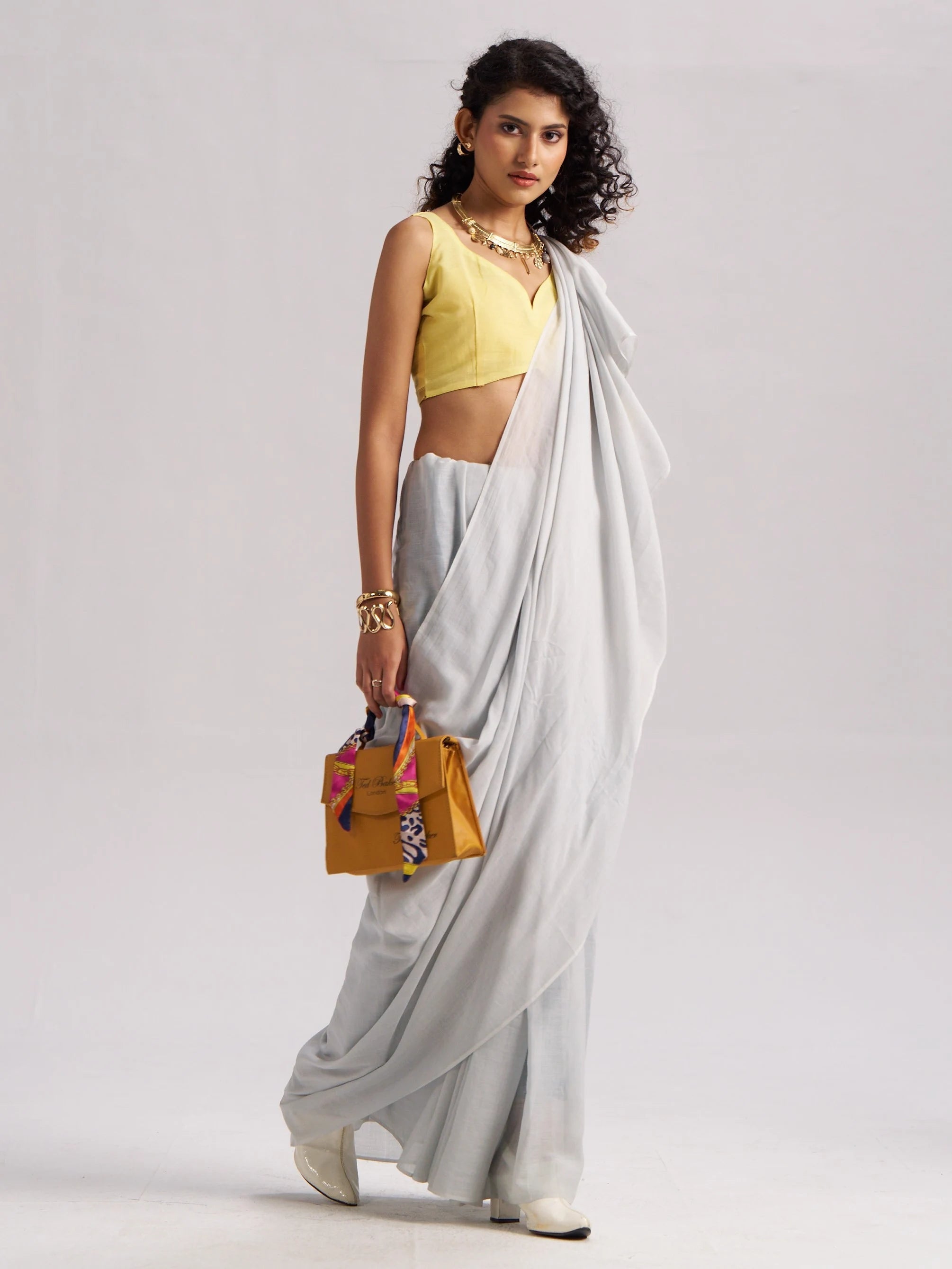 LIGHT GRAY VISCOSE MUL LIVA SOLID SAREE
