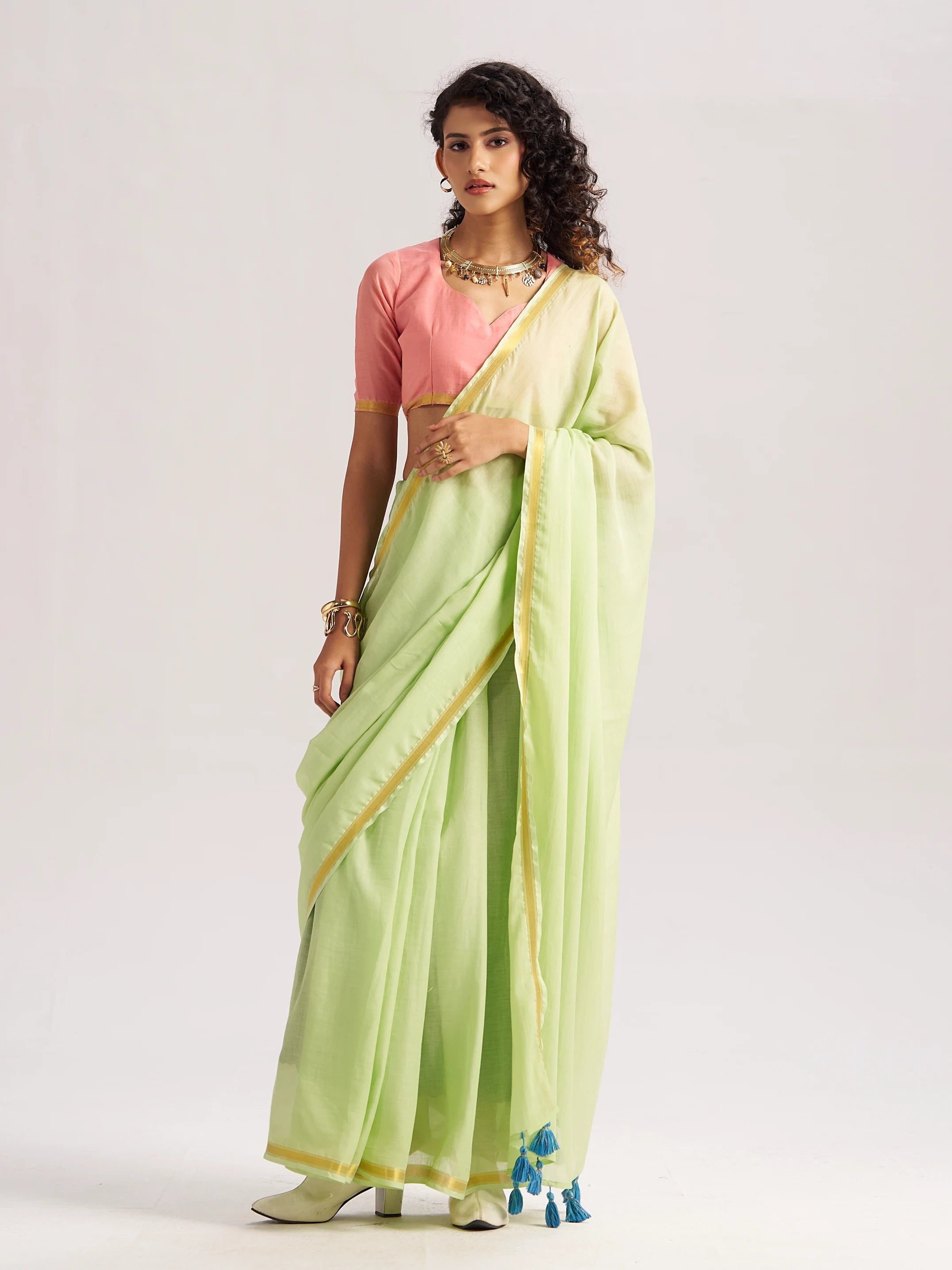 LIGHT GREEN VISCOSE MUL LIVA SOLID SAREE