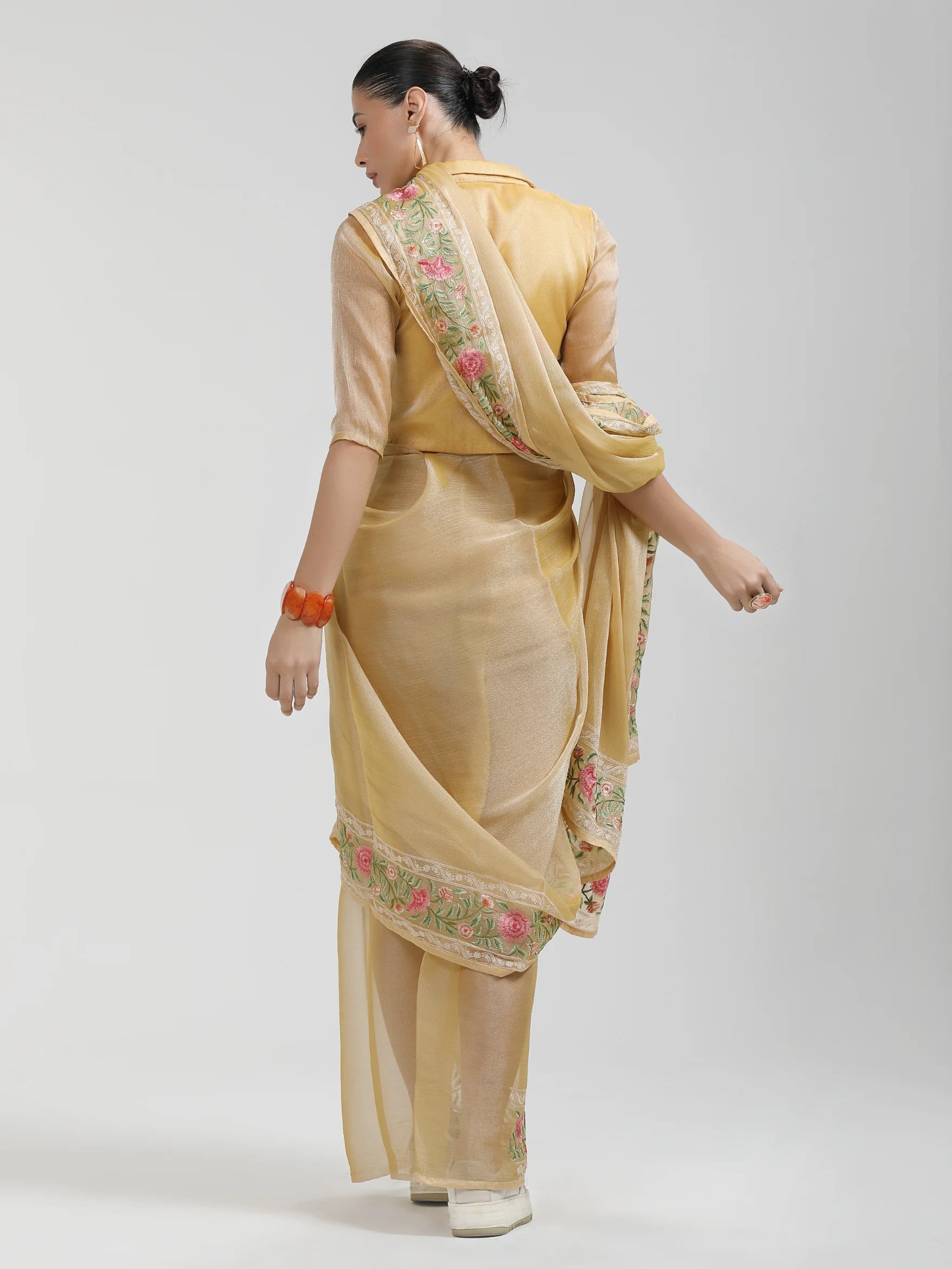 LIGHT YELLOW ORGANZA ROSE PRINTED EMBROIDERY SAREE