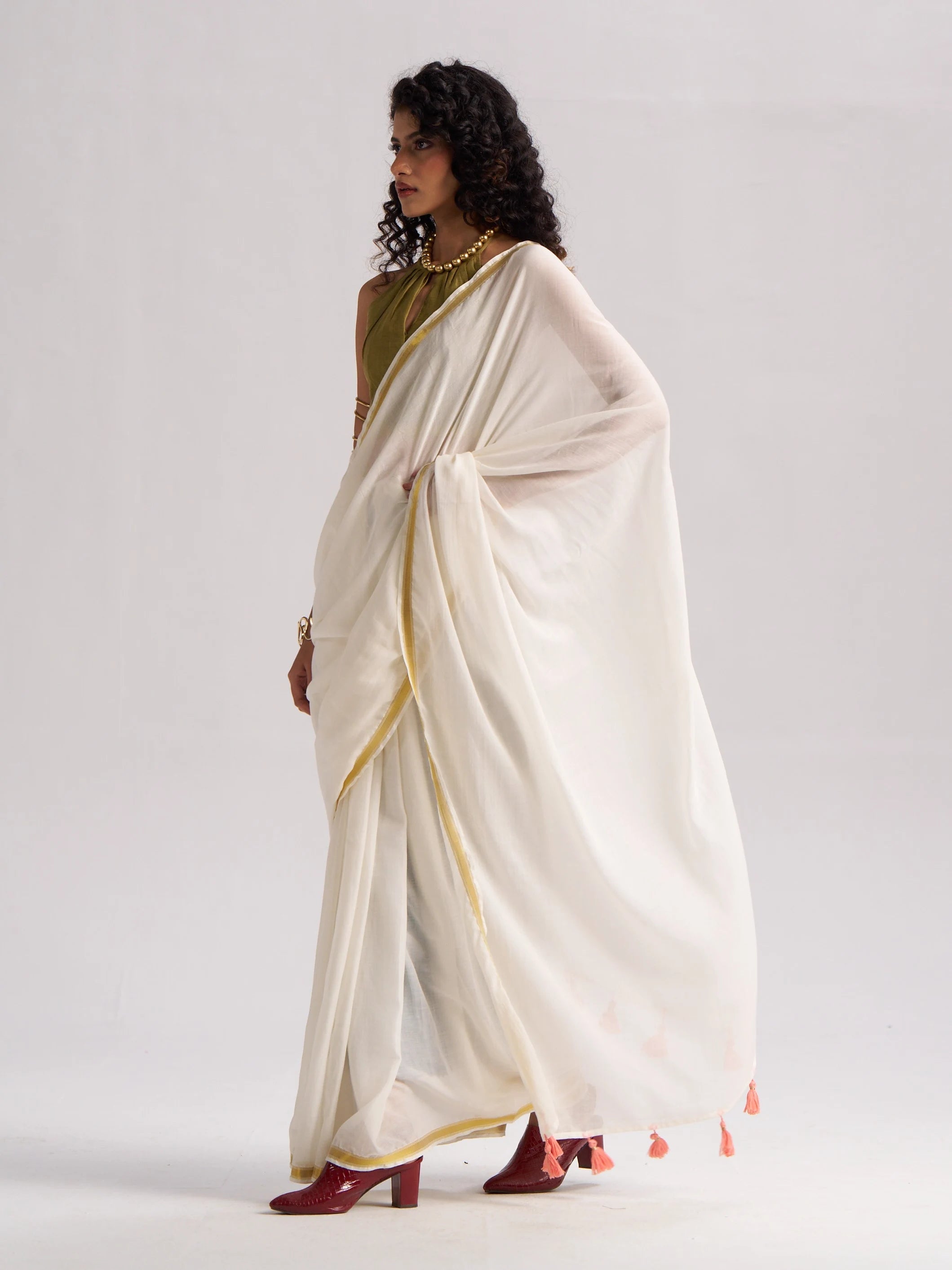 OFF WHITE MULMUL COTTON LIVA SOLID SAREE