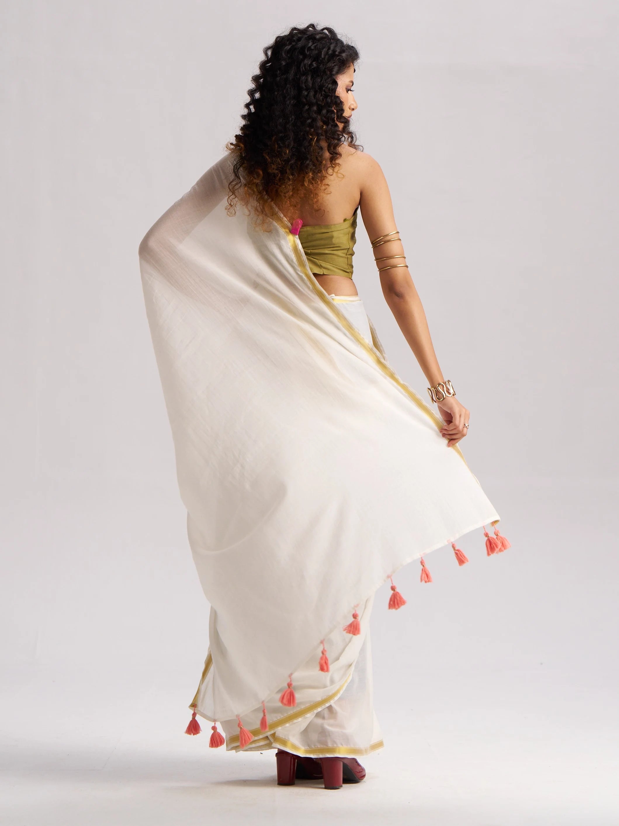 OFF WHITE MULMUL COTTON LIVA SOLID SAREE