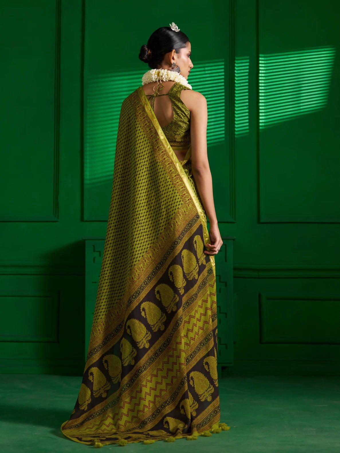 OLIVE GREEN VISCOSE MUL BAGH PRINT SAREE