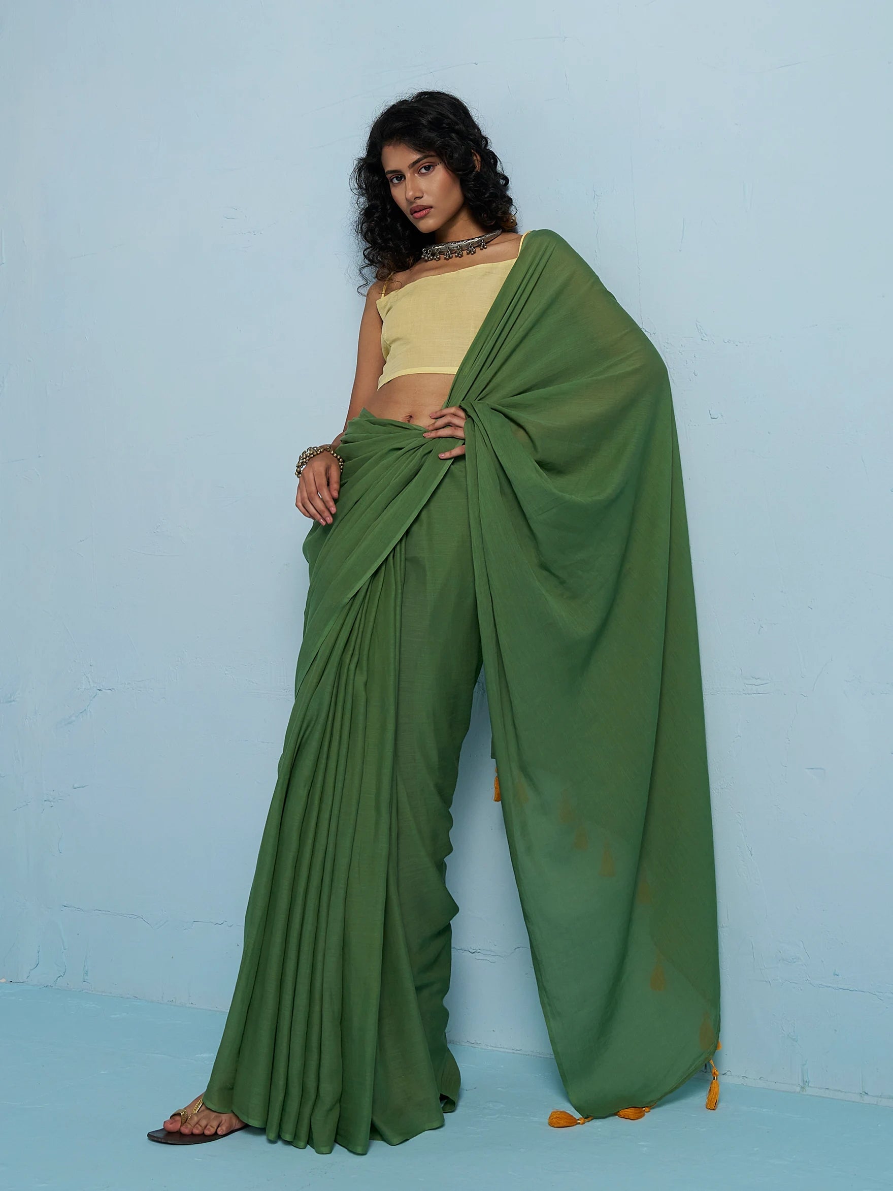 OLIVE GREEN VISCOSE MUL LIVA SOLID SAREE