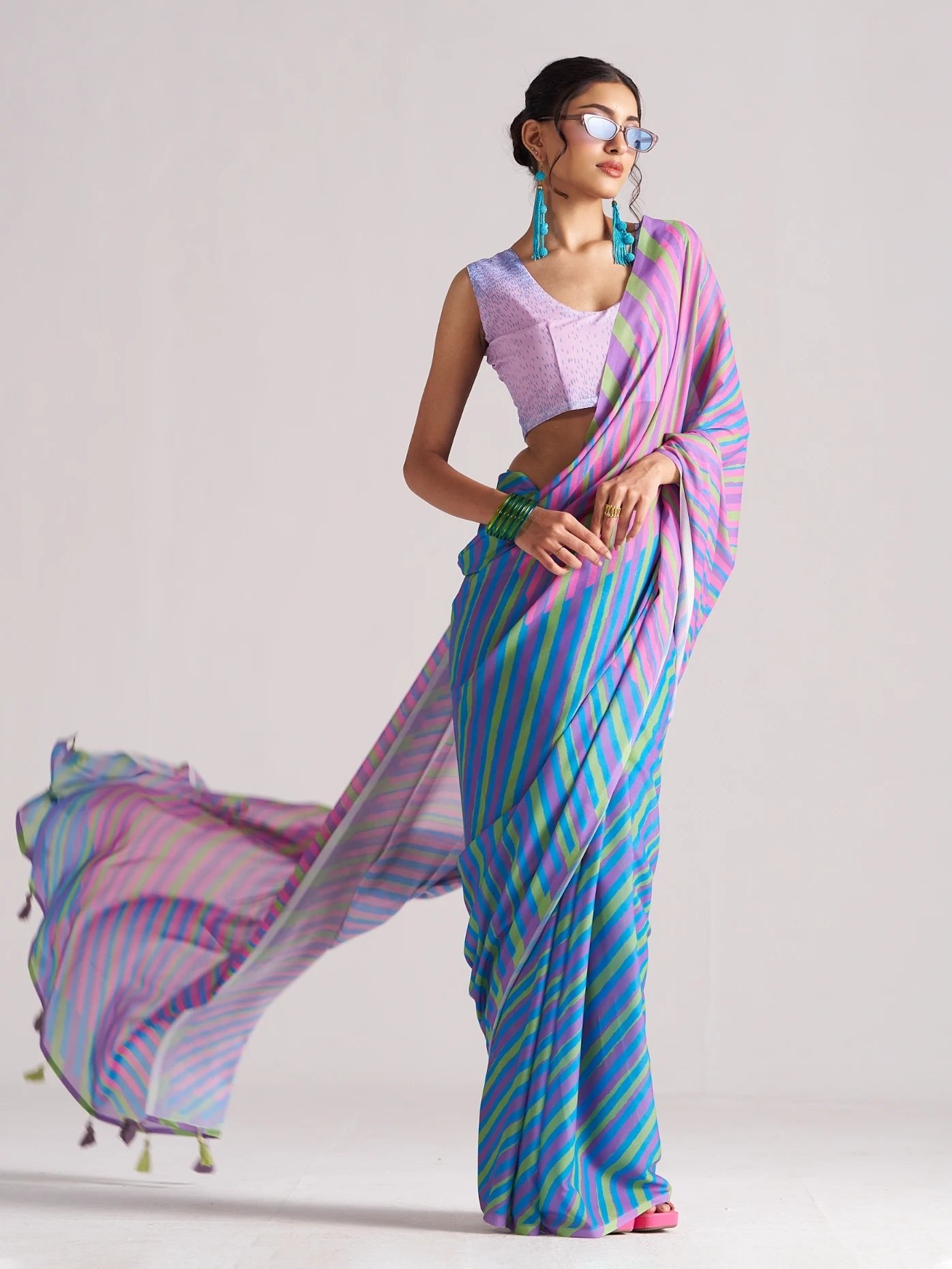PURPLE & RAMA GREEN GEORGETTE SPARKLE LAHERIYA DIGITAL PRINTED SAREE