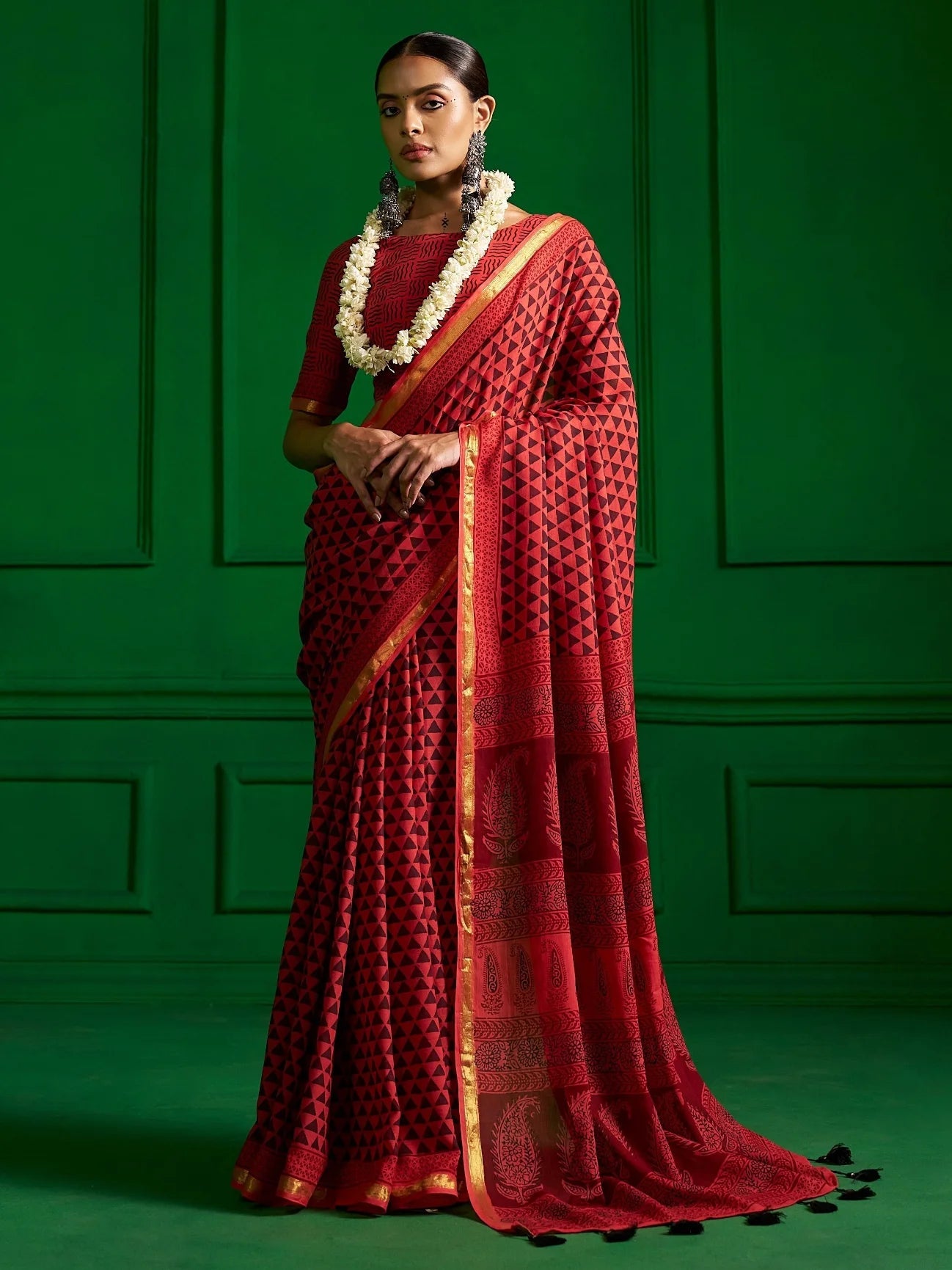 RED VISCOSE MUL RUBY BAGH PRINT SAREE
