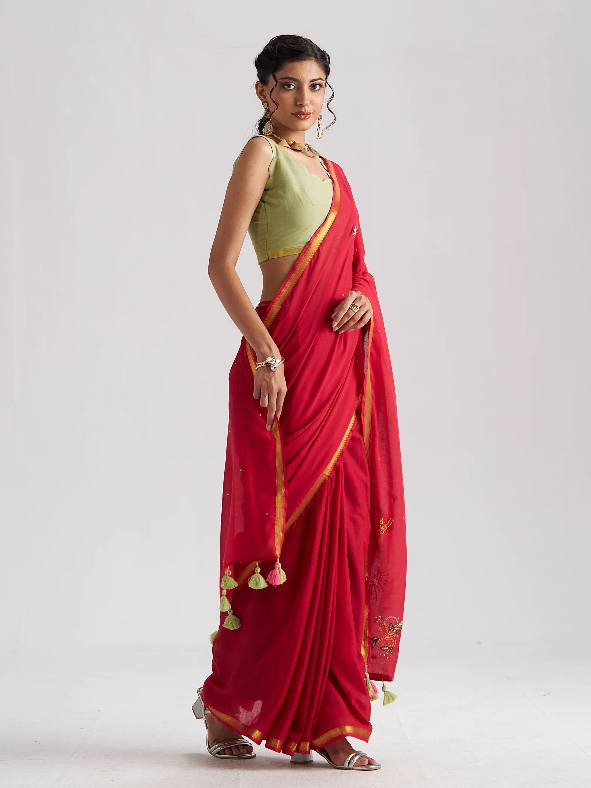 RED VISCOSE MUL THREAD WORK SAREES