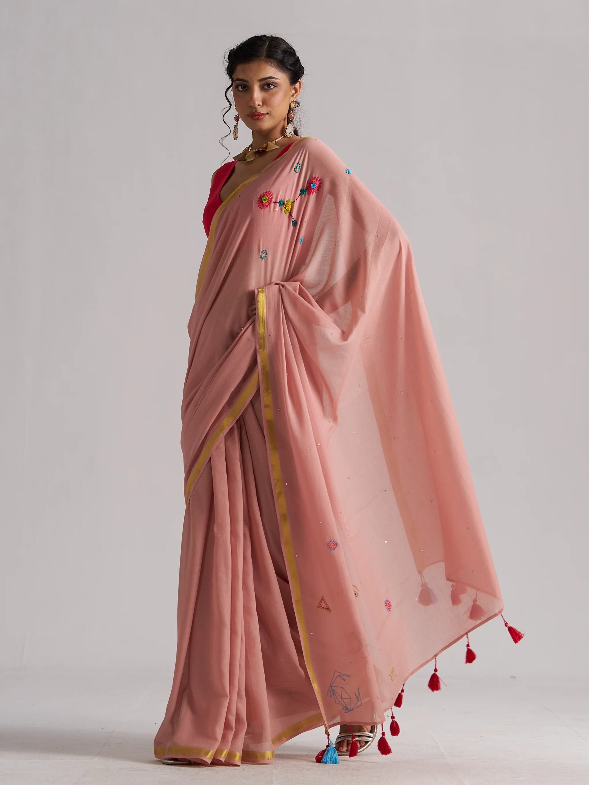 ROSE PINK MULMUL COTTON THREAD WORK SAREES