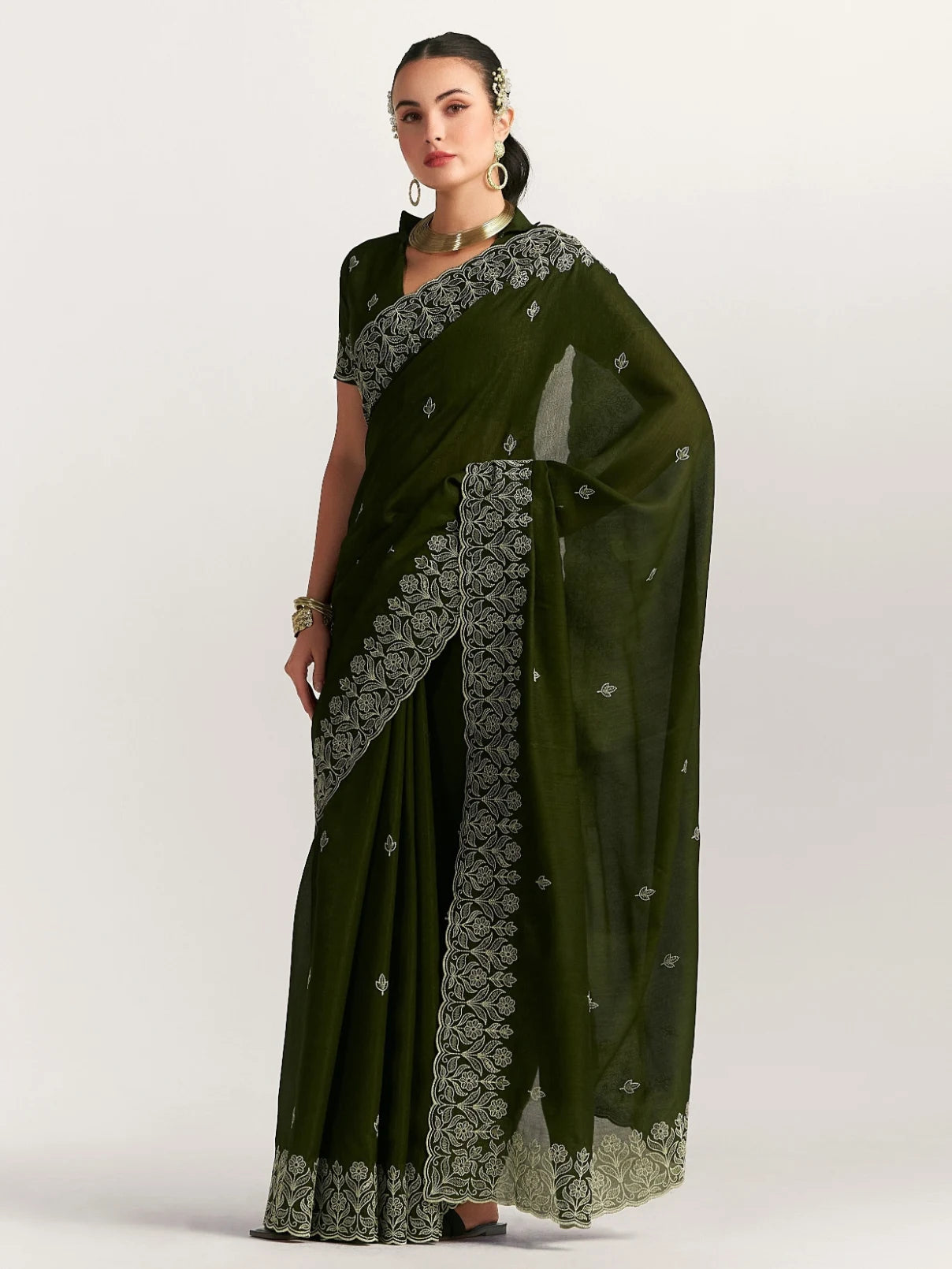 TITANIUM FLORAL EMBROIDERY SAREE WITH BLOUSE