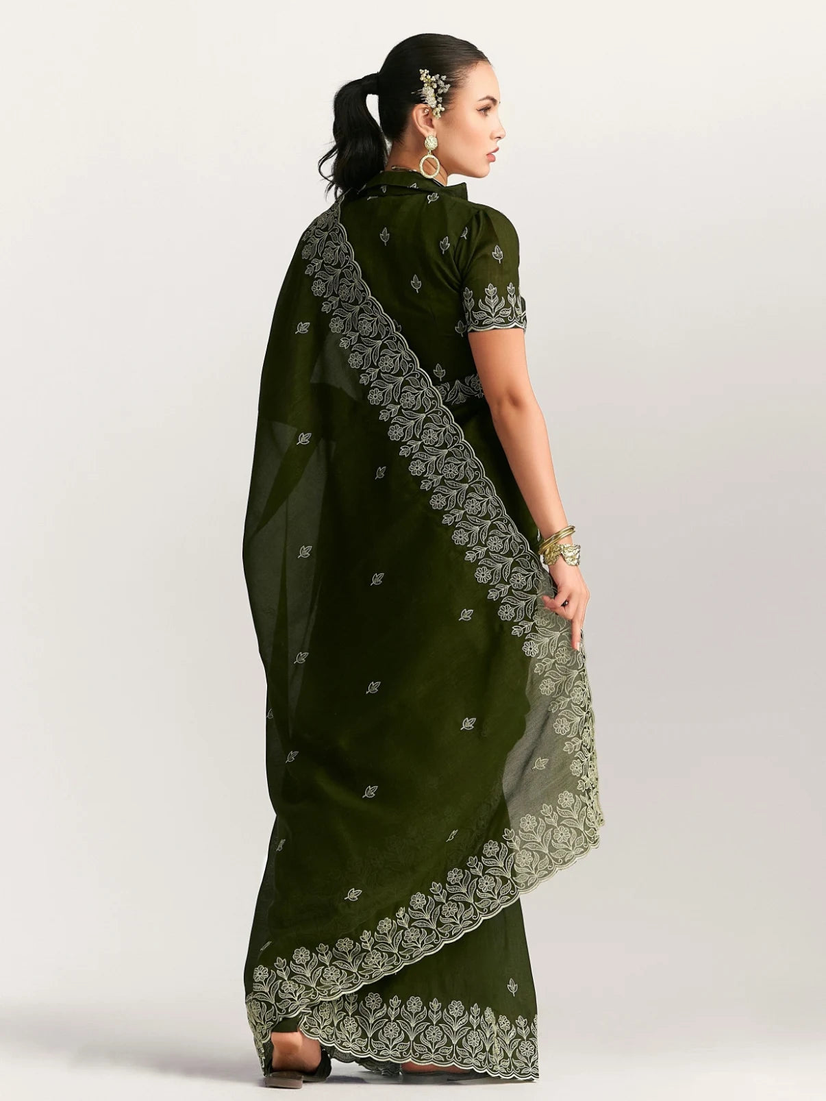 TITANIUM FLORAL EMBROIDERY SAREE WITH BLOUSE