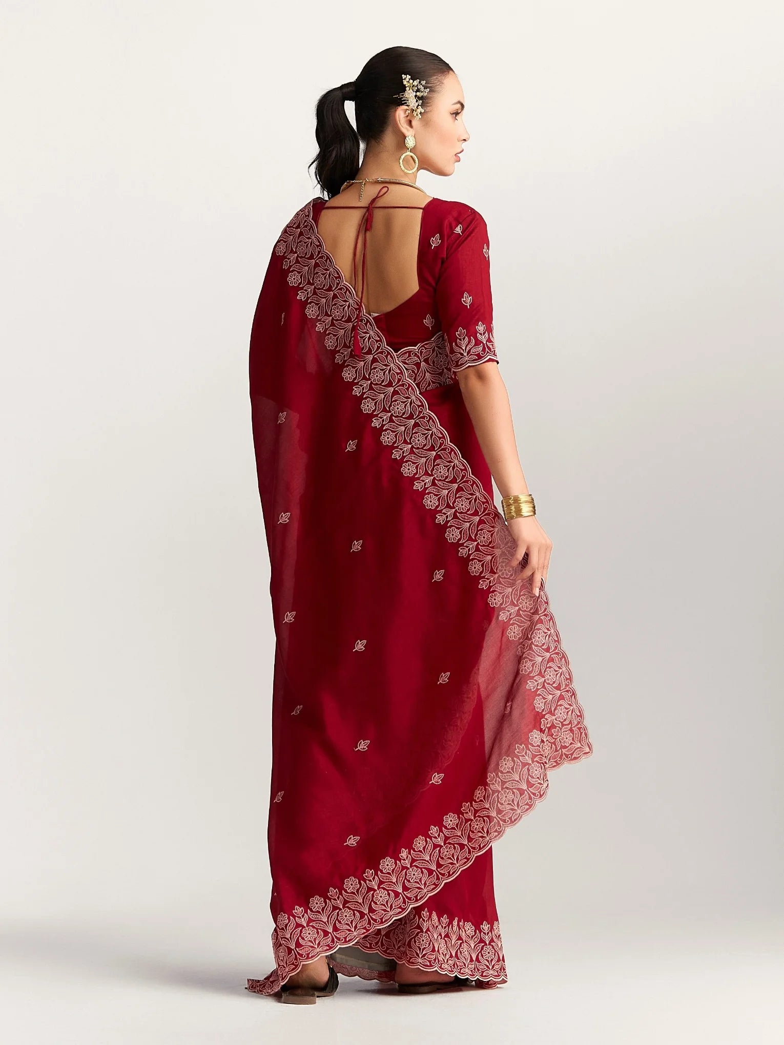 TITANIUM FLORAL EMBROIDERY SAREE WITH BLOUSE