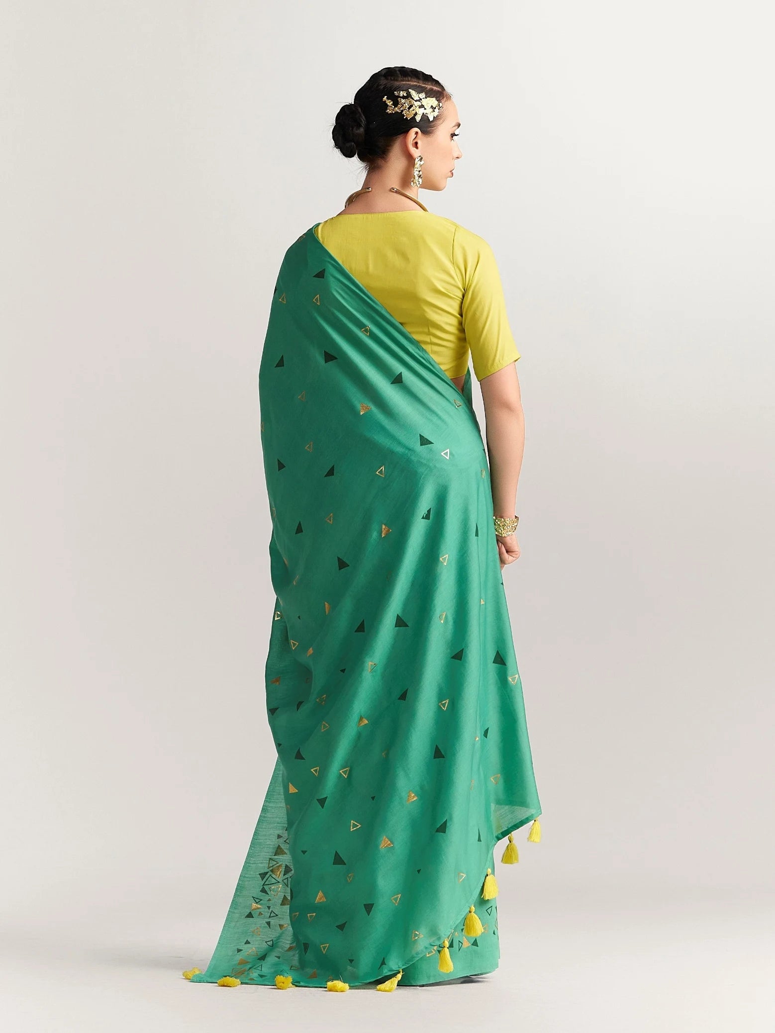 PERI PERI TRIANGLE SAREE WITH BLOUSE