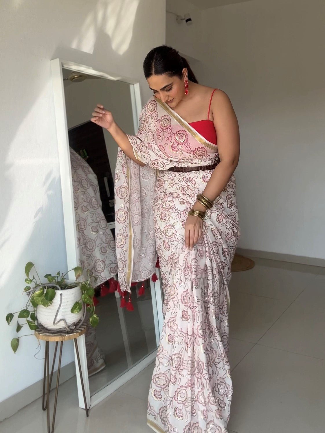 SIDDHI DOSHI IN VISCOSE MUL FOIL PRINTED SAREE