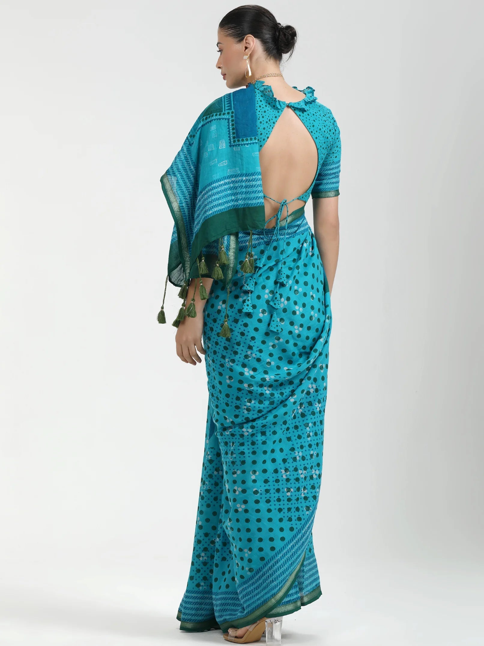 TURQUOISE BLUE MULMUL COTTON LIVA BLOCK PRINTED SAREE