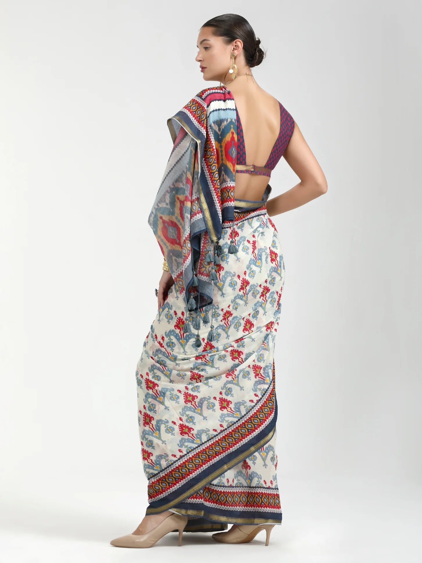 WHITE & DARK BLUE MULMUL COTTON LIVA DIGITAL PRINTED SAREE