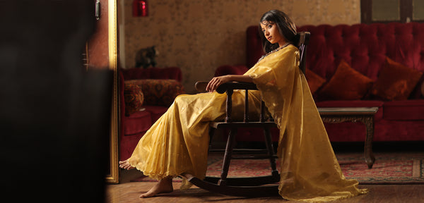 Glamorous DUNGRANI Silk Saree: A Timeless Fashion Statement