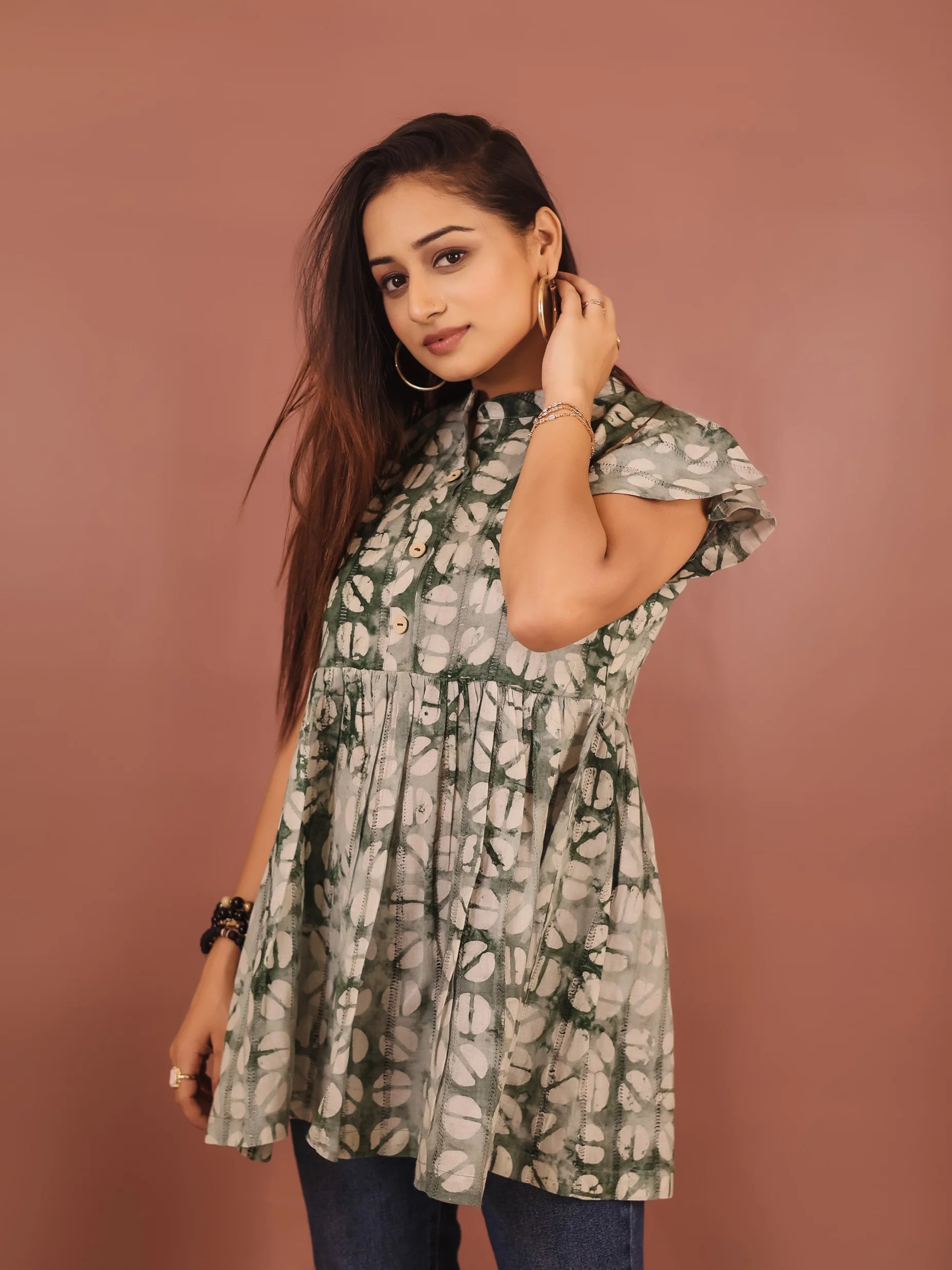 GREEN AND BEIGE VISCOSE HAND BATIK PRINTED TUNIC