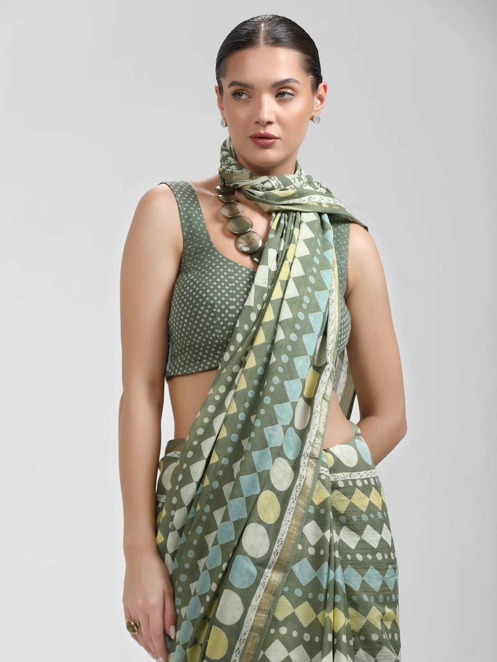 VISCOSE MUL HAND BLOCK PRINTED LIVA SAREE WITH BLOUSE