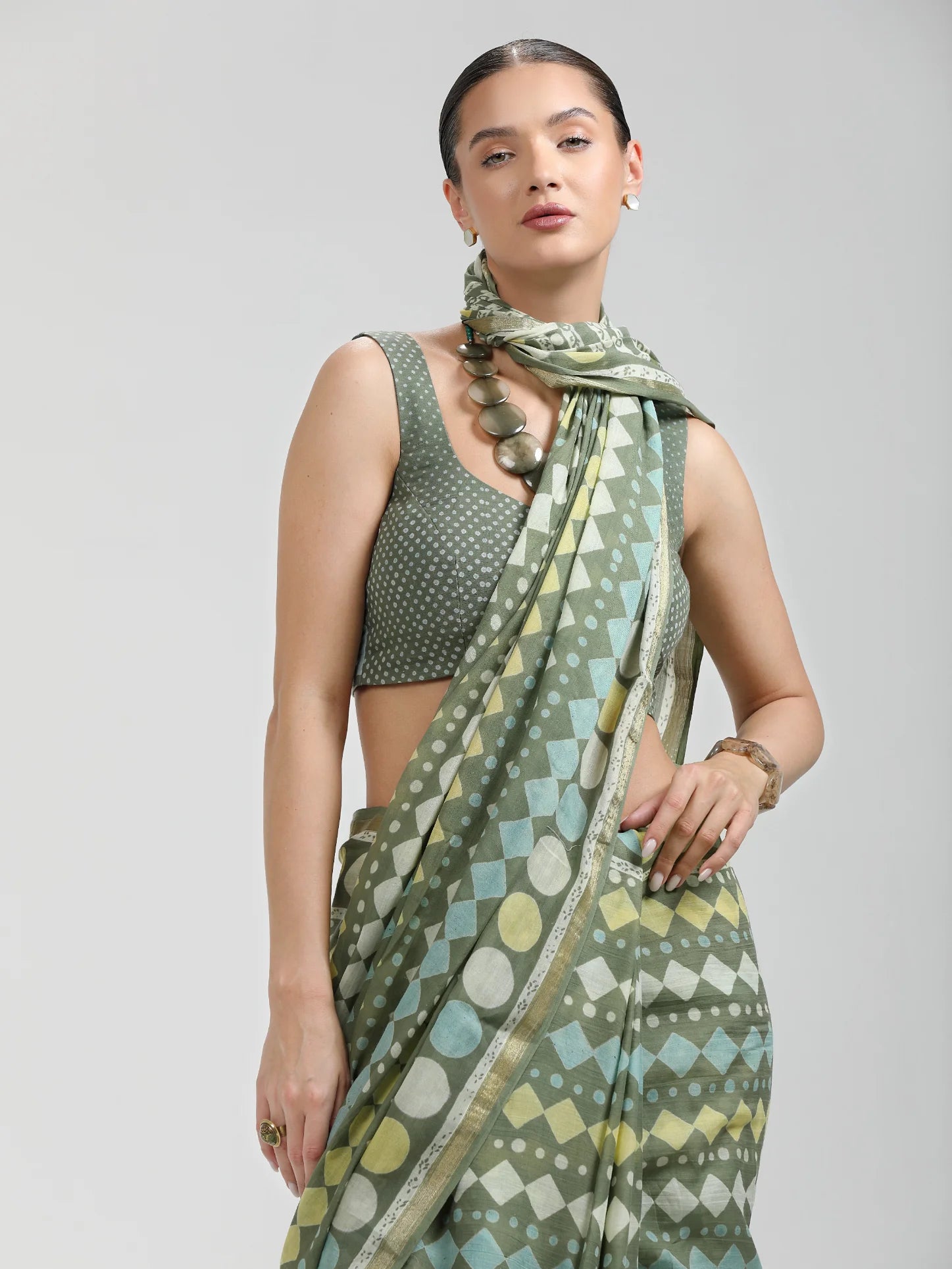 OLIVE GREEN VISCOSE MUL BLOCK PRINTED SAREE