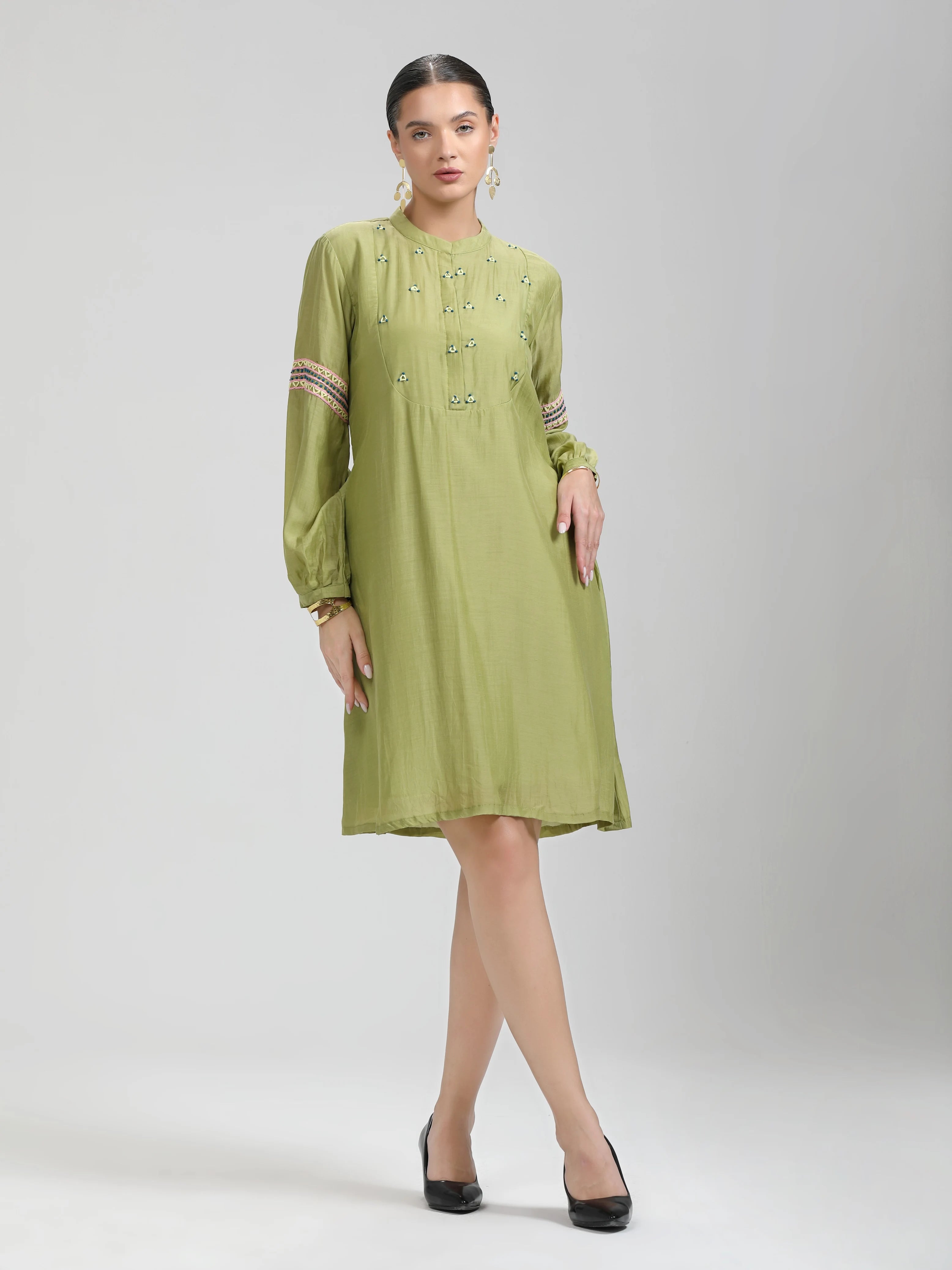 PISTA LIVA LITE HAND EMBROIDERED DRESS