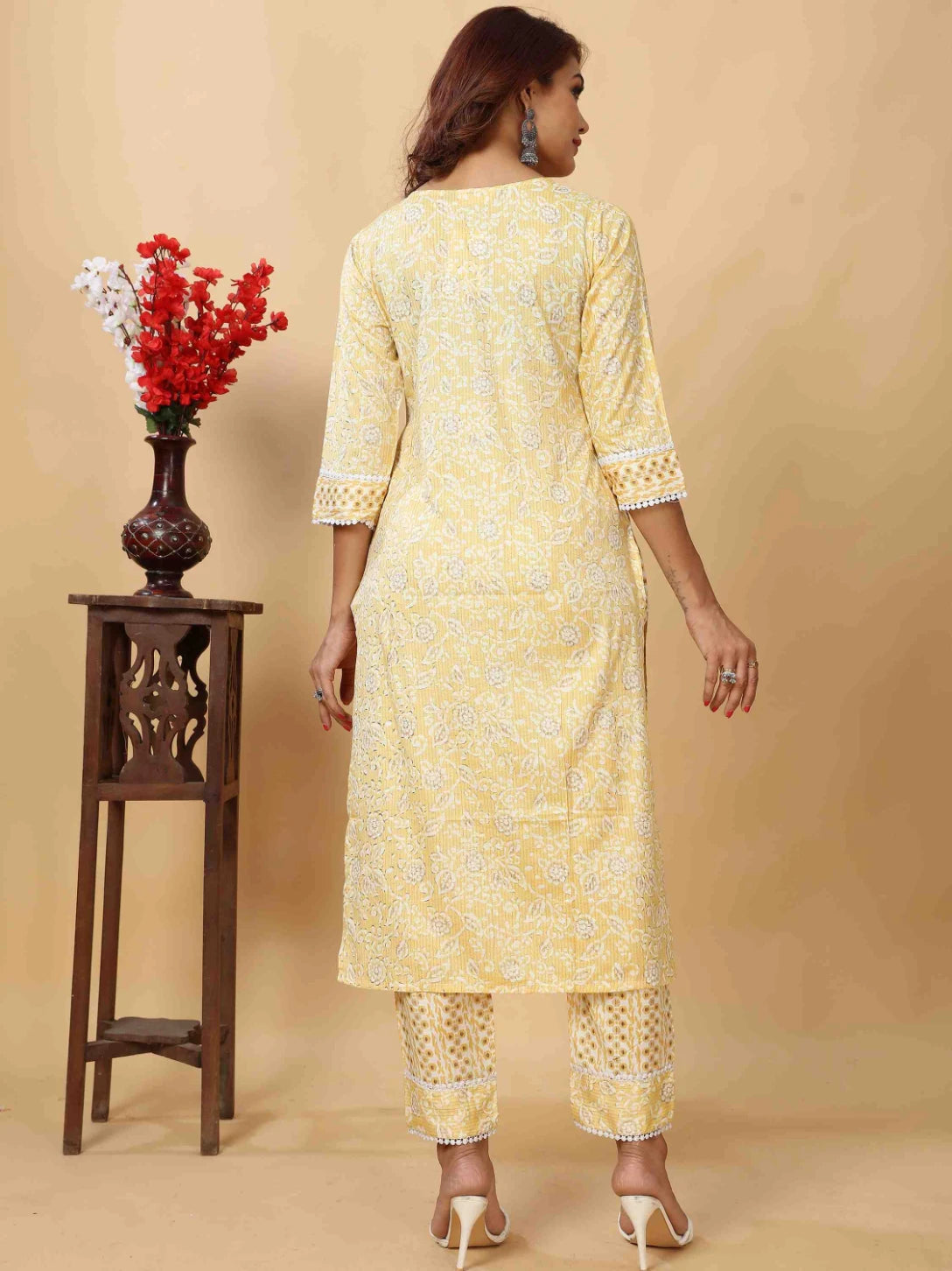 YELLOW POLY COTTON FLORAL FOIL PRINTED KURTI SET