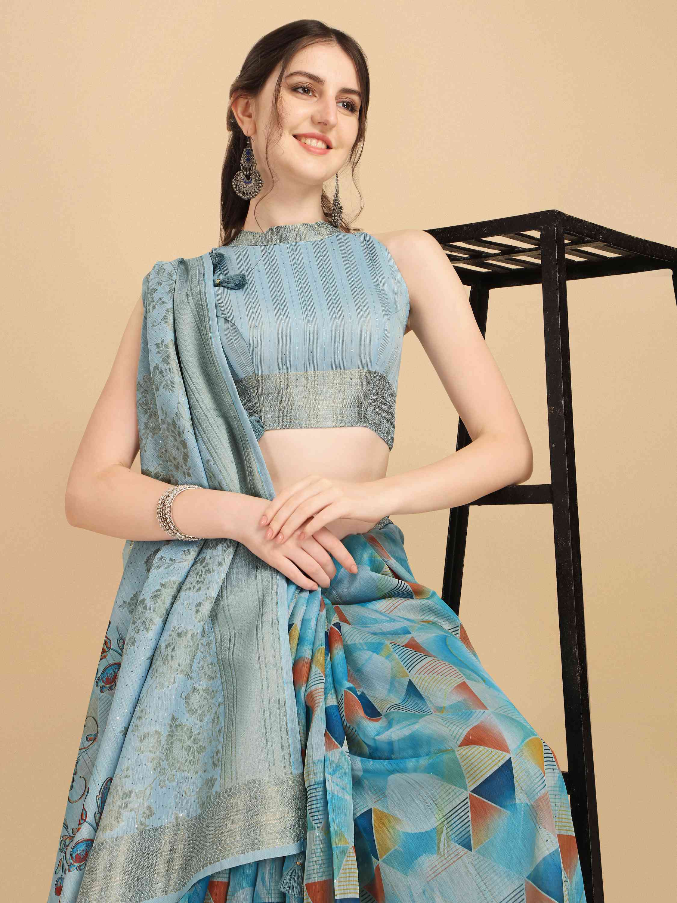 GREY FLORAL COTTON SILK DIGITAL PRINT SAREE