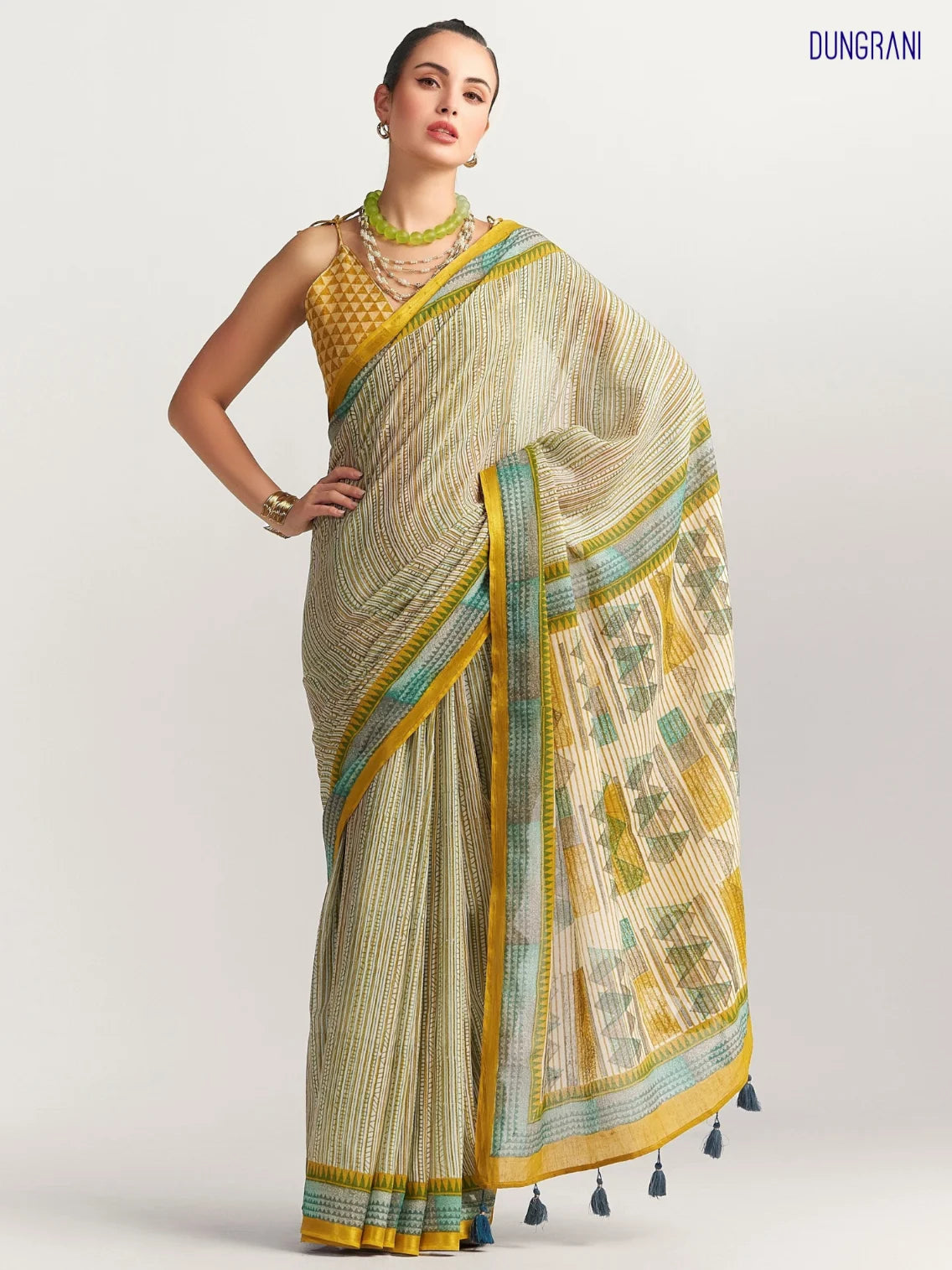 VISCOSE MUL LIVA BLOCK PRINTED SAREE WITH BLOUSE
