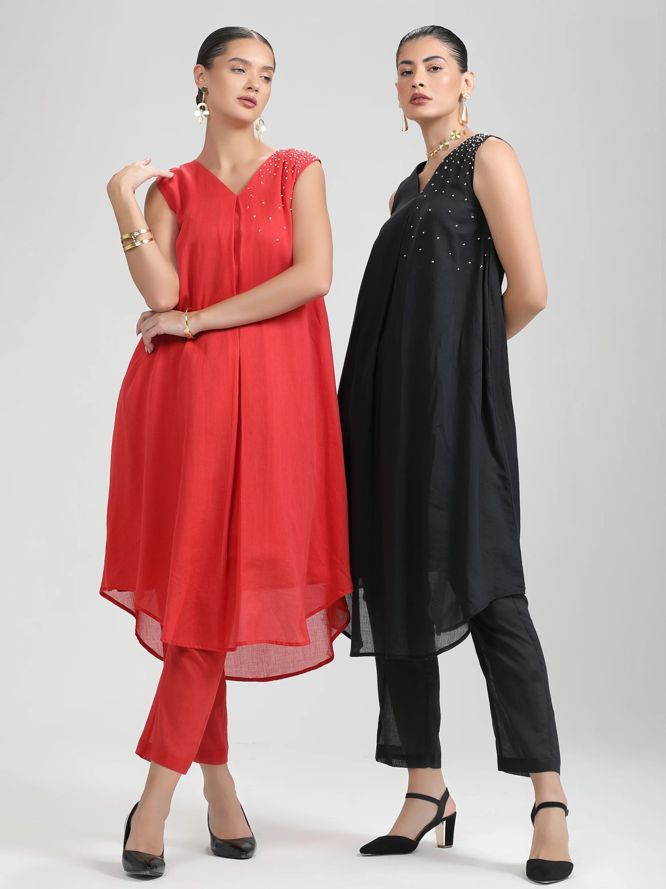 BLACK VISCOSE MUL HAND EMBROIDERD KURTA PANTS