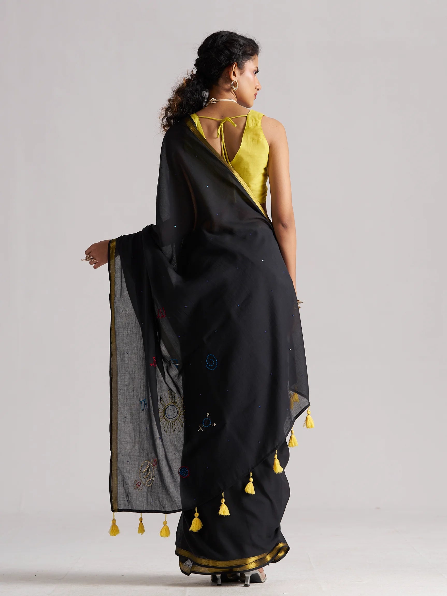 BLACK MULMUL COTTON SCORPIO CELESTIAL THREAD WORK SAREES
