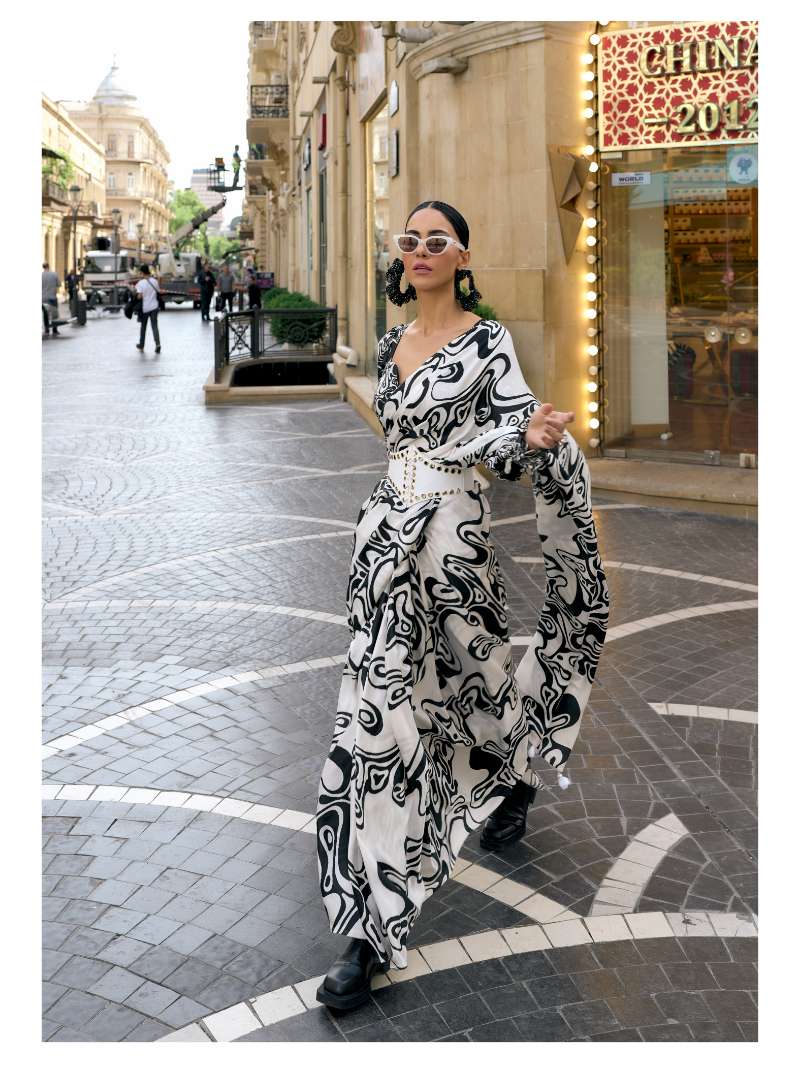 BLACK & WHITE MONOCHROME WAVE PRINT LIVA SATIN SAREE