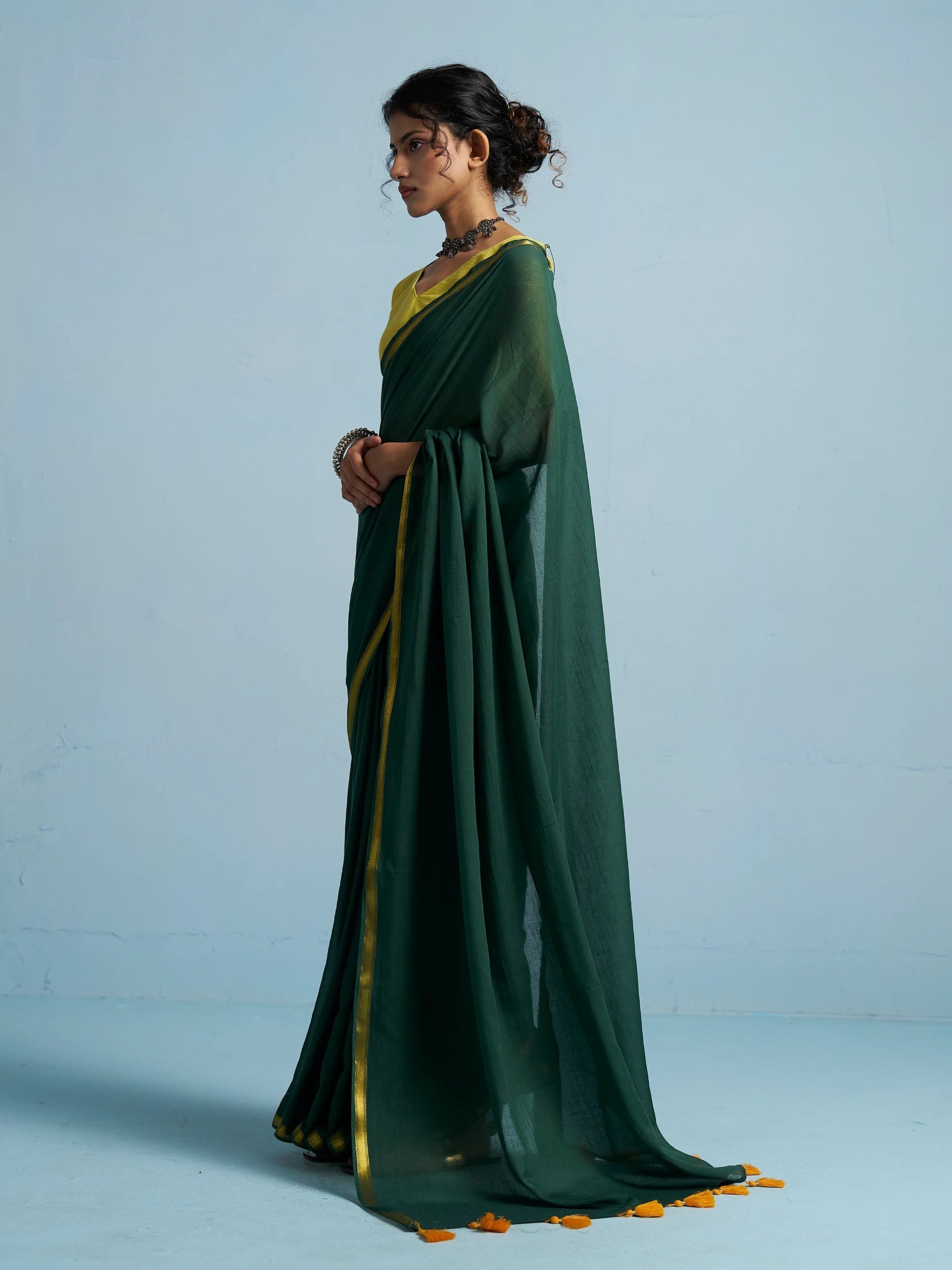 BOTTLE GREEN VISCOSE MUL LIVA SOLID SAREE
