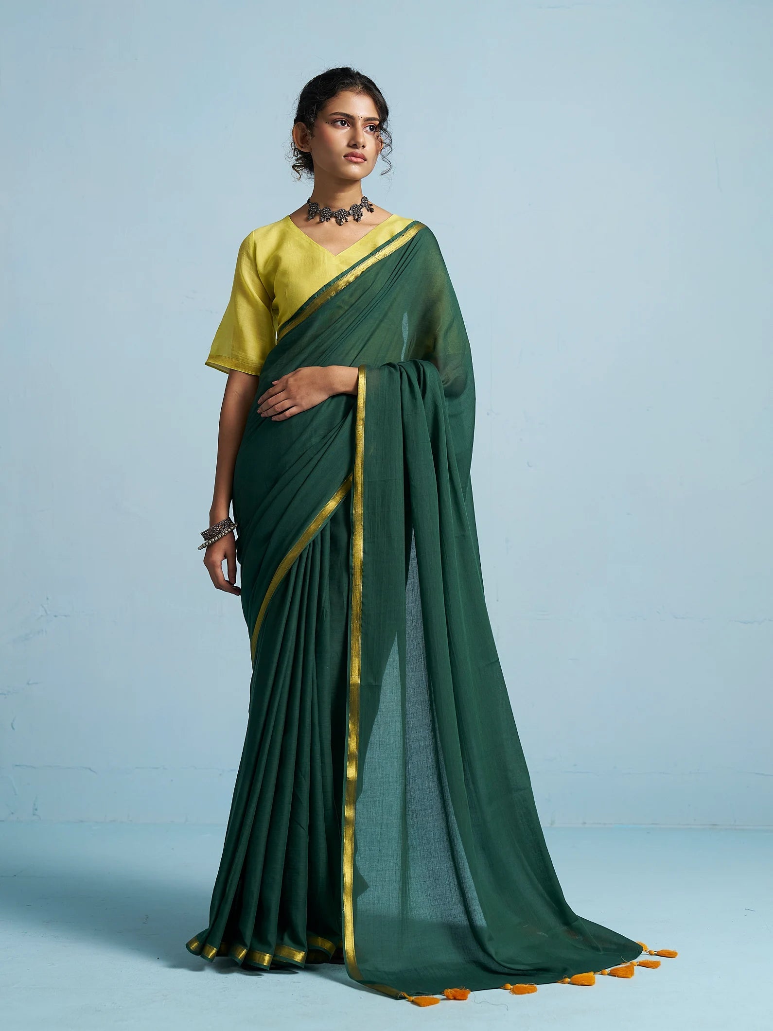 BOTTLE GREEN VISCOSE MUL LIVA SOLID SAREE