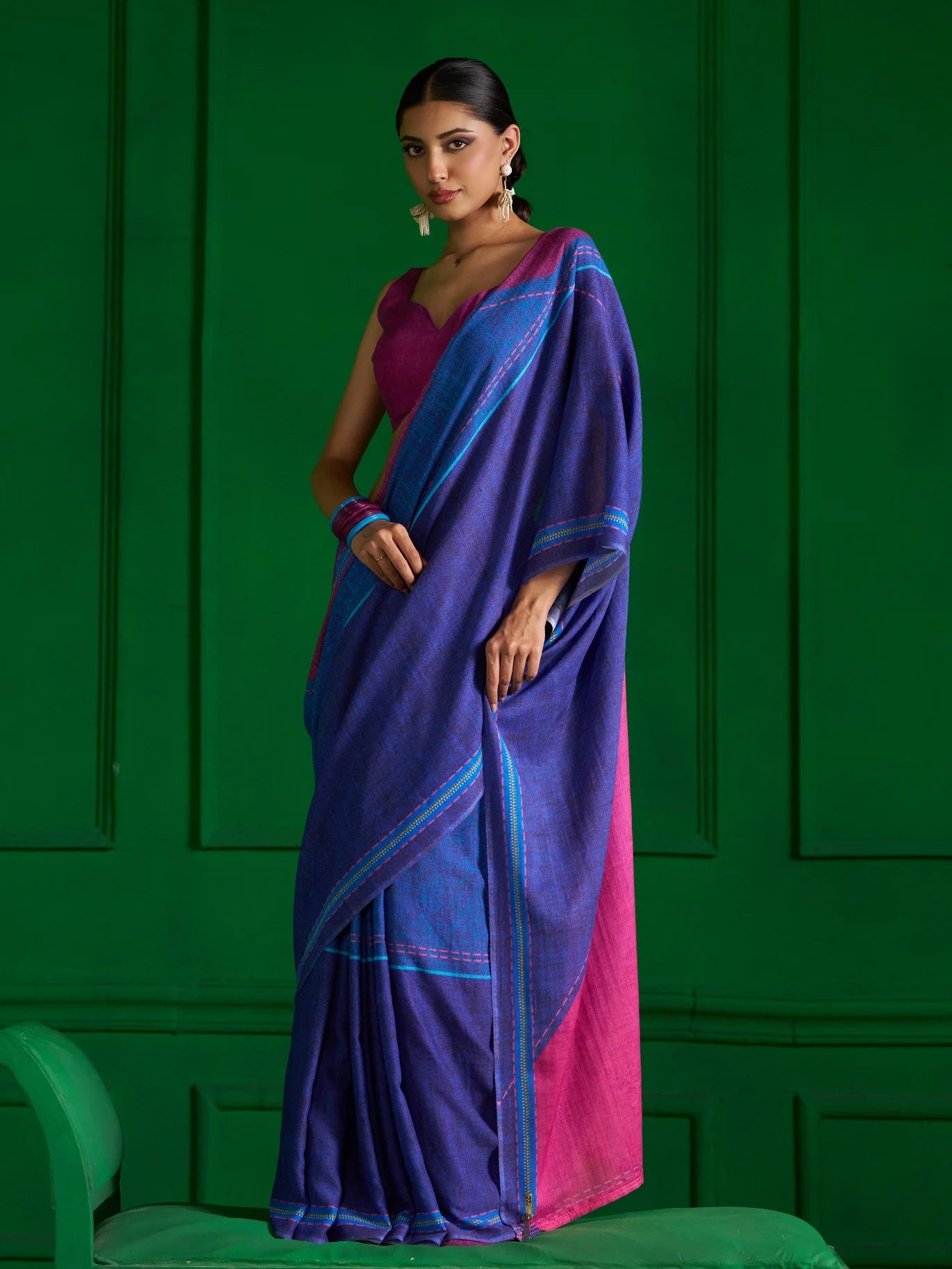 BRIGHT BLUE VISCOSE MUL PINK ZIP DENIM PRINT SAREE