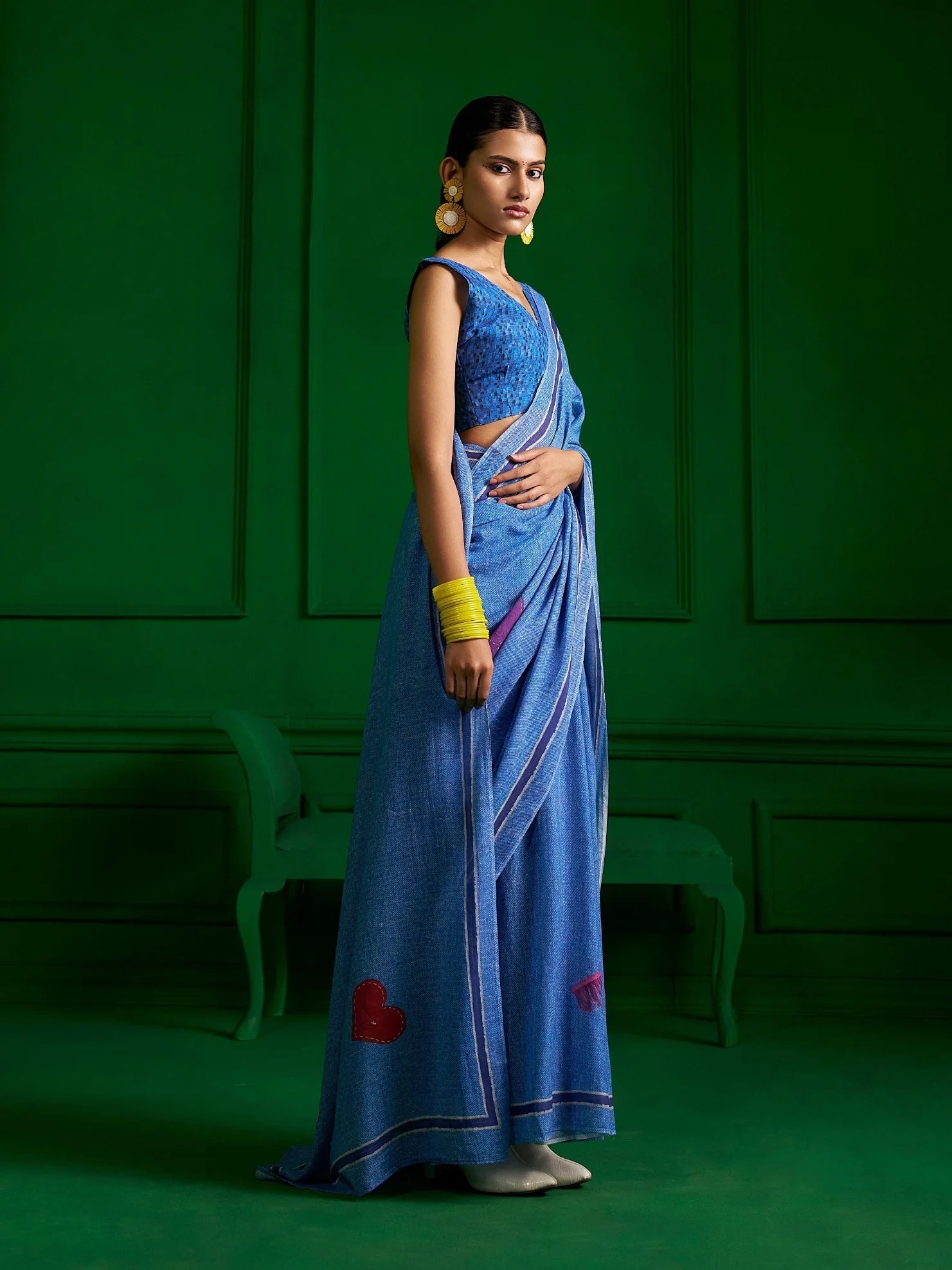 BRIGHT BLUE VISCOSE MUL VINTAGE VIBE DENIM PRINT SAREE