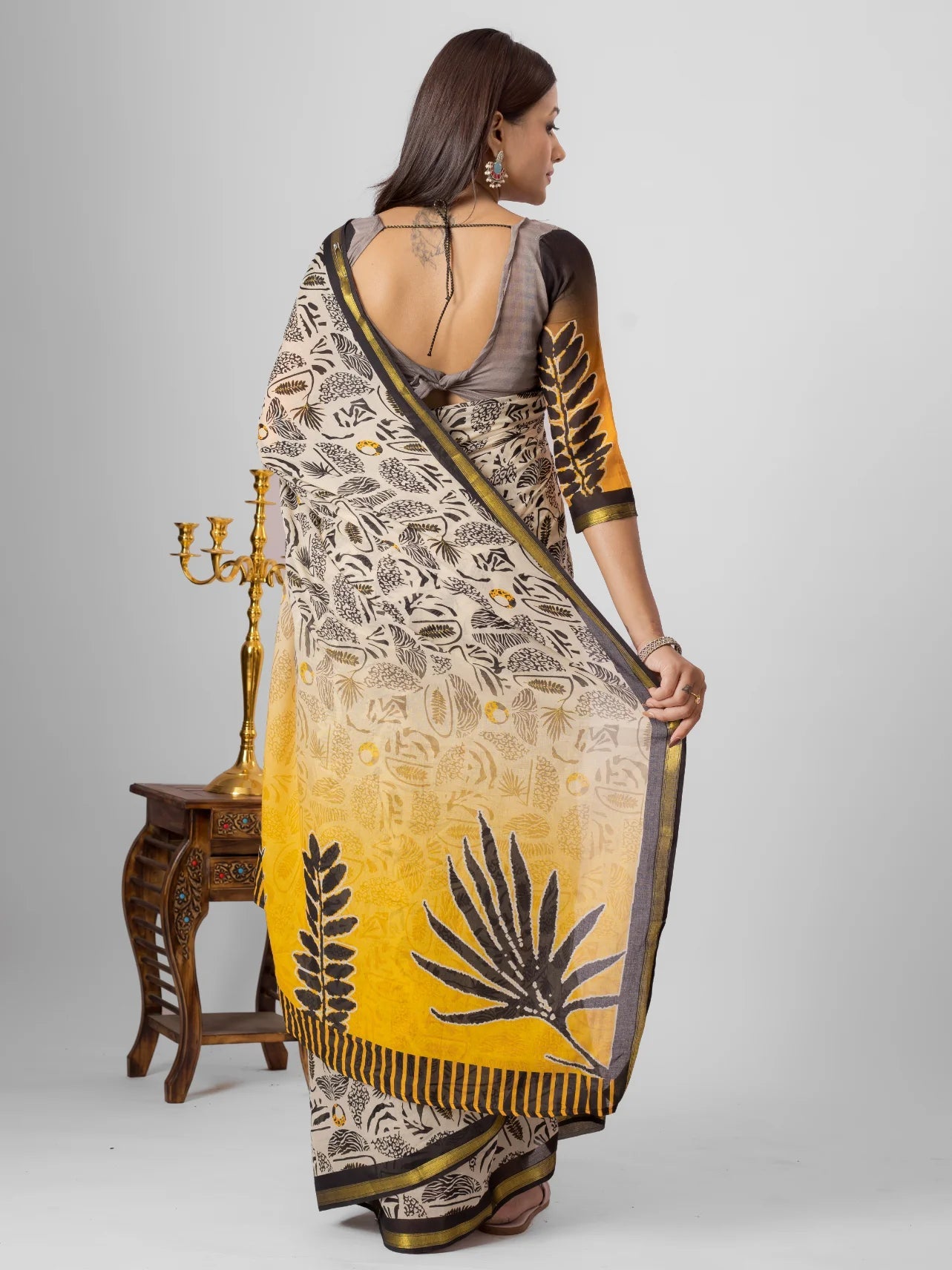 BUTTER CREAM MULMUL COTTON LIVA DIGITAL PRINTED SAREE