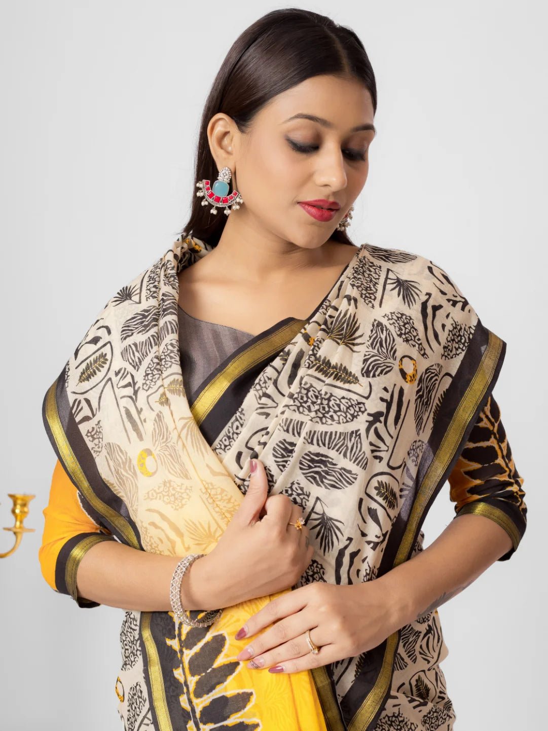 BUTTER CREAM MULMUL COTTON LIVA DIGITAL PRINTED SAREE