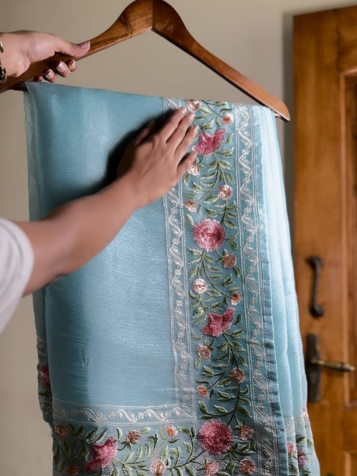 CHANDANA SIVAKUMAR IN ORGANZA GUCCI ROSE EMBROIDERY SAREE