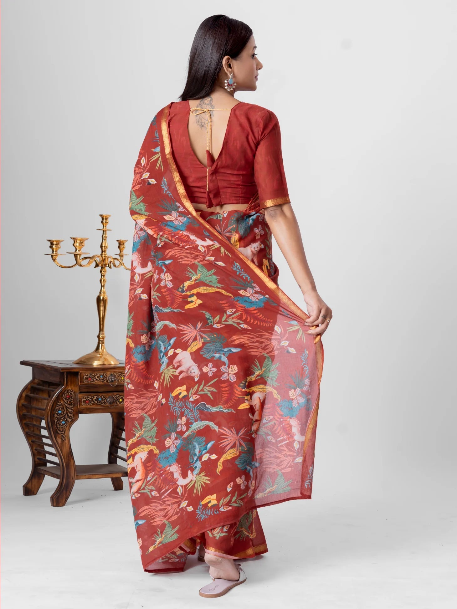 CHINESE MAROON MULMUL COTTON LIVA DIGITAL PRINTED SAREE