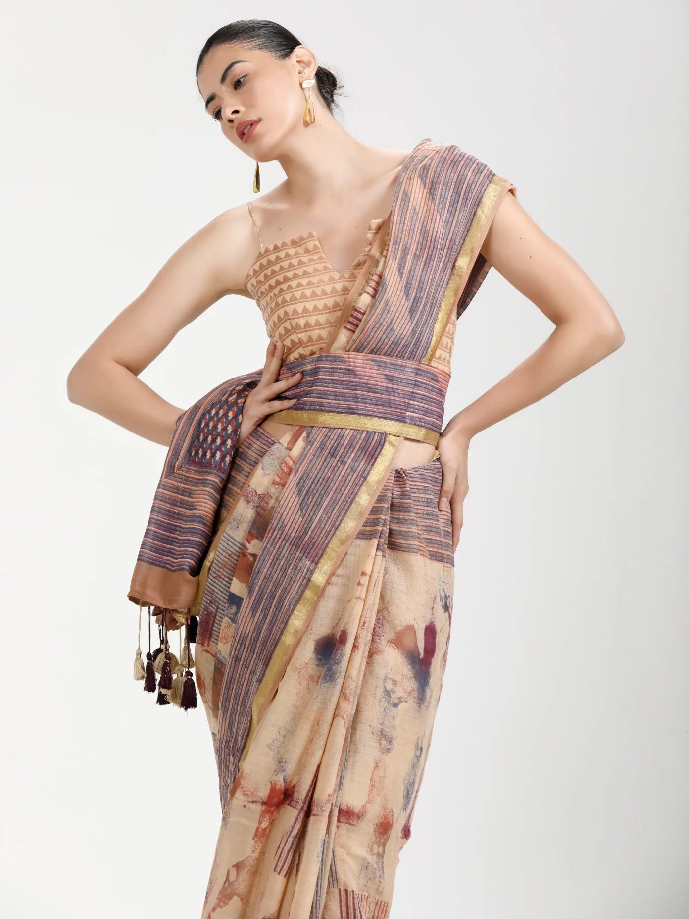 COFFEE & PURPLE SHADE MULMUL COTTON BLOCK PRINTED SAREE
