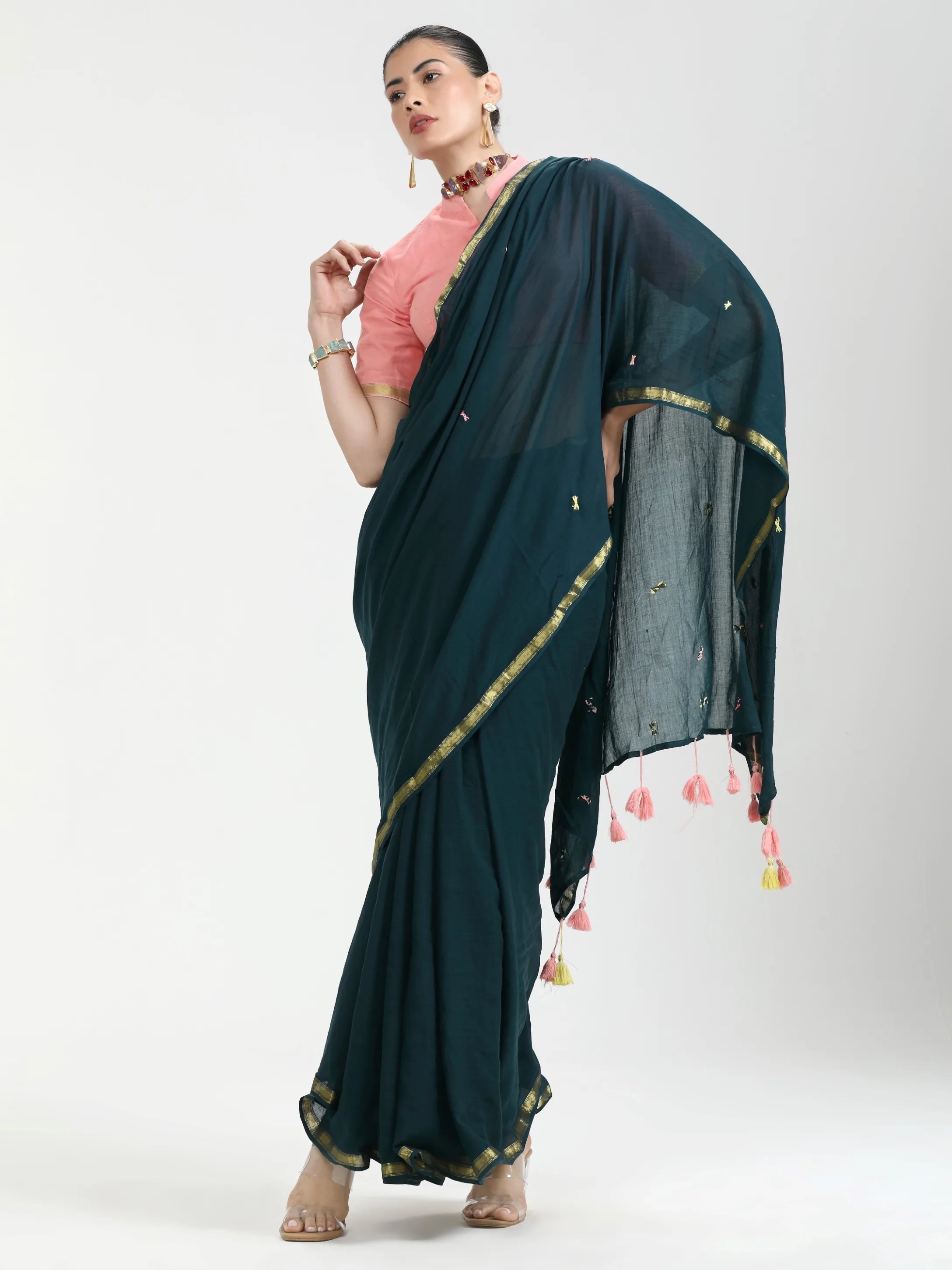 DARK GREEN MULMUL COTTON LIVA THREAD WORK SAREES