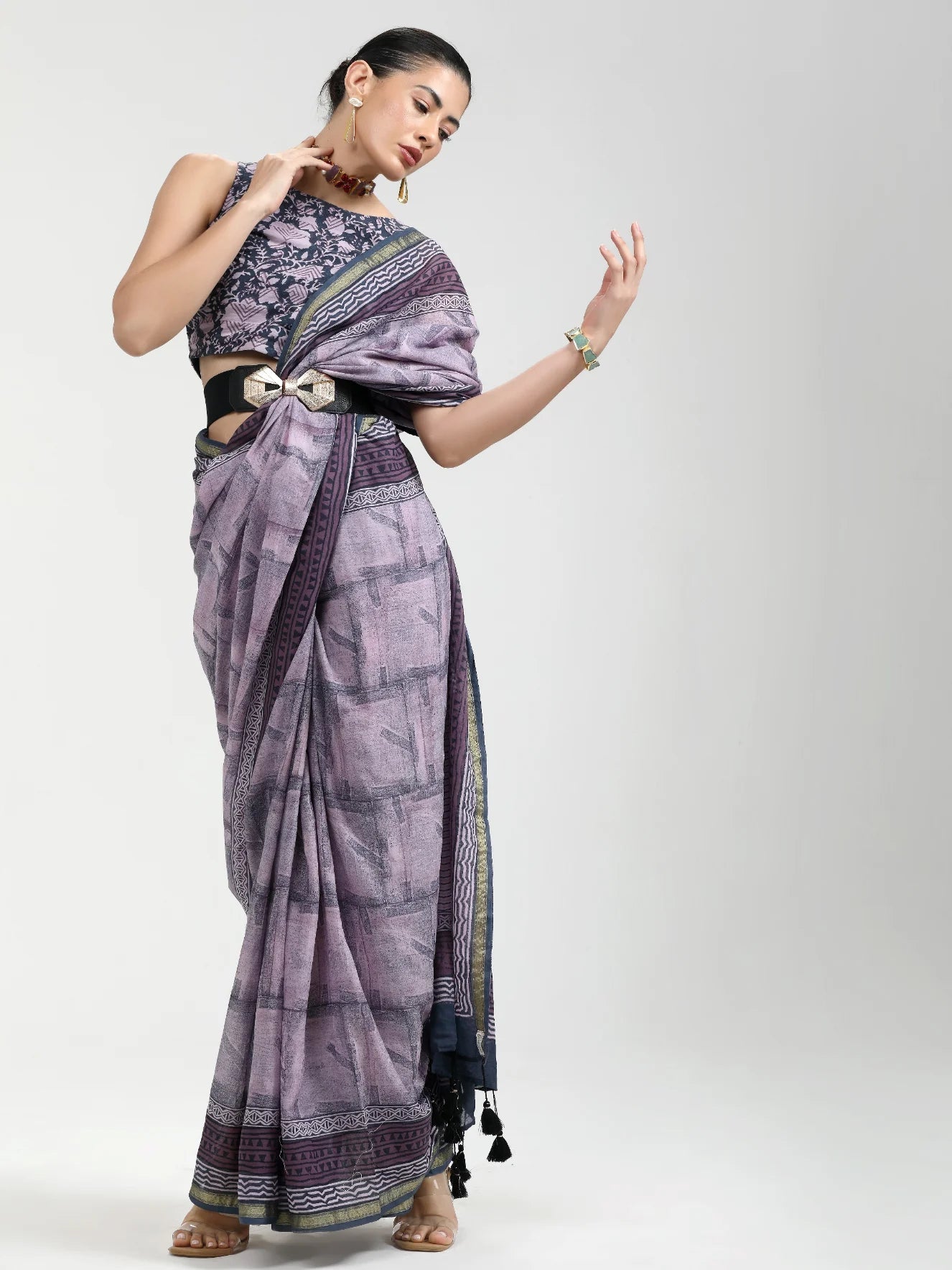 GRAY & LILAC MULMUL COTTON LIVA BLOCK PRINTED SAREE